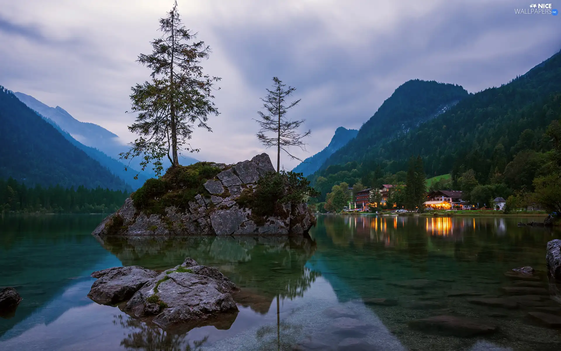 clouds, light, Great Sunsets, Mountains, Rocks, Bavaria, Houses, Lake Hintersee, Germany, Alps, viewes, trees