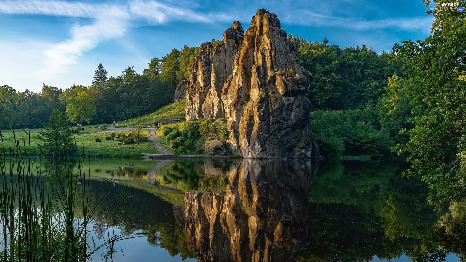 Rocks, trees, viewes, lake