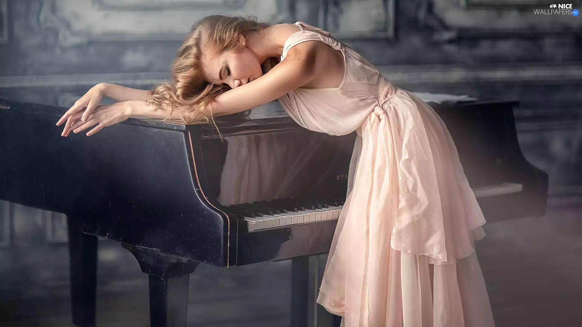 dress, Piano, Blonde, Light pink, Women
