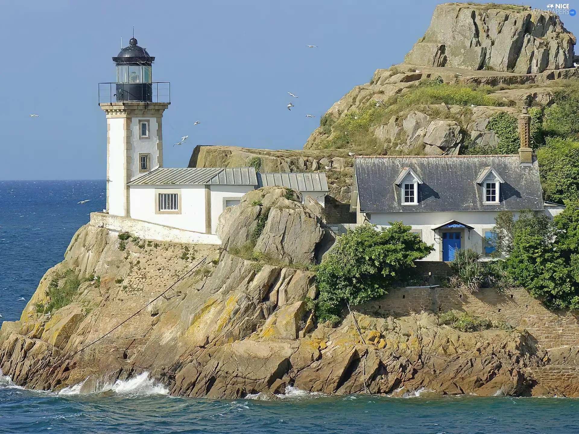 Lighthouses, France, rocks