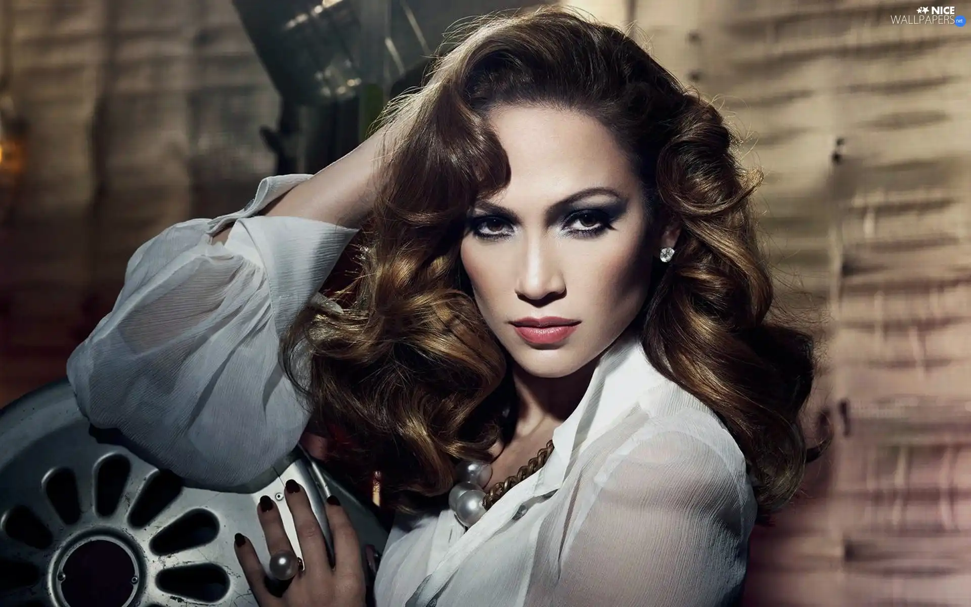 jewellery, Jennifer Lopez, make-up