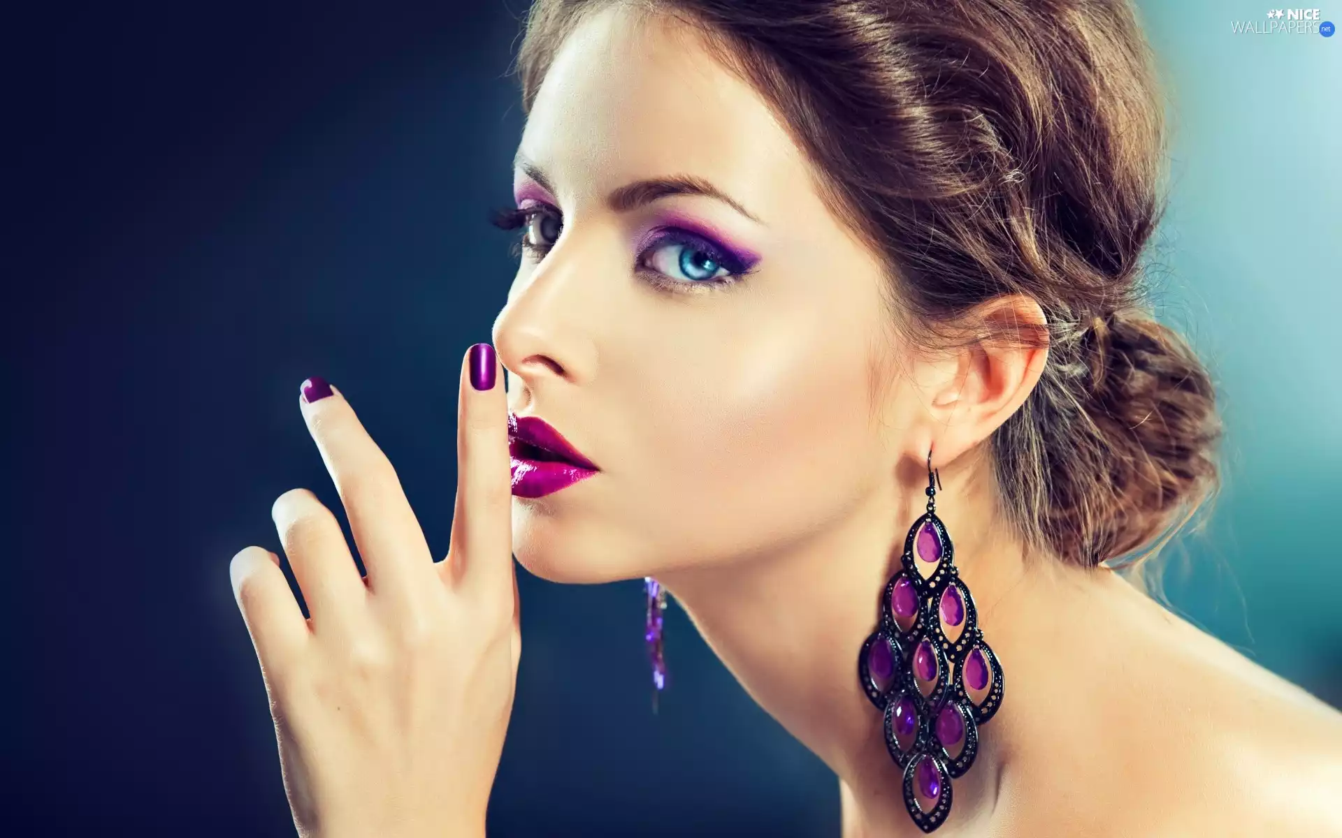 Beauty, make-up, jewellery, brunette