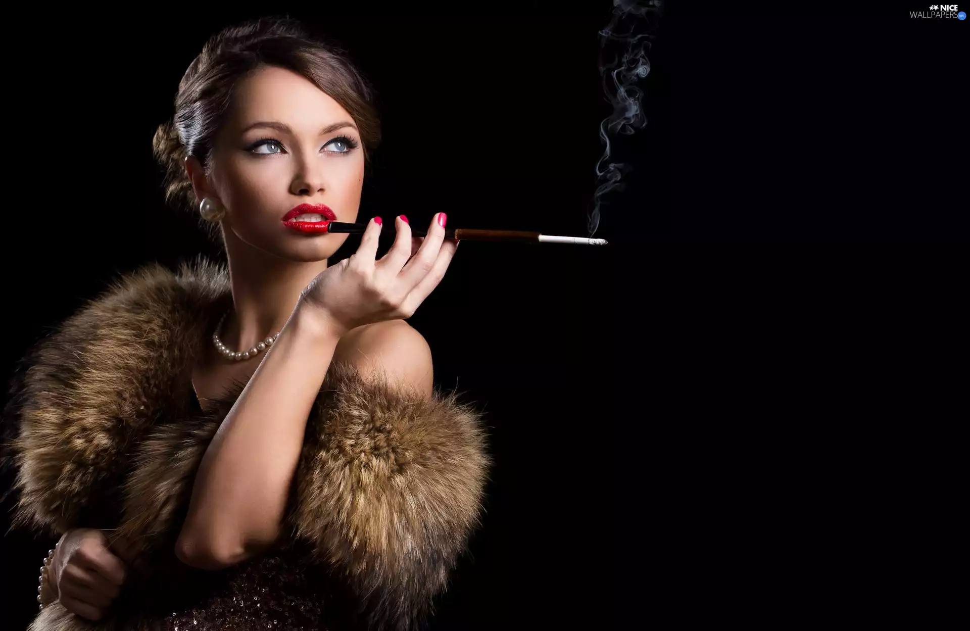 Women, make-up, Fur, Cigarette