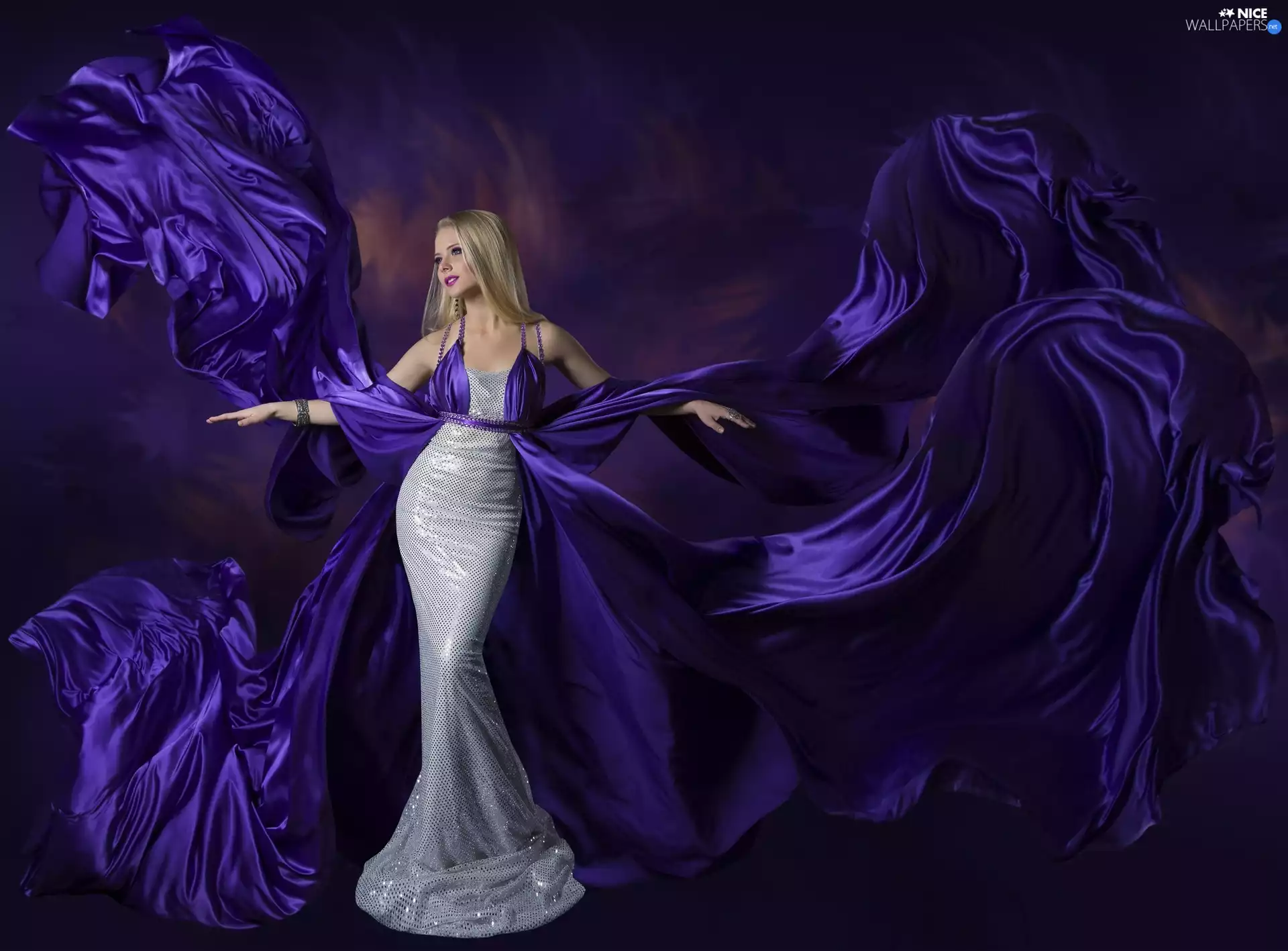 dress, Wind, Blonde, make-up, Women