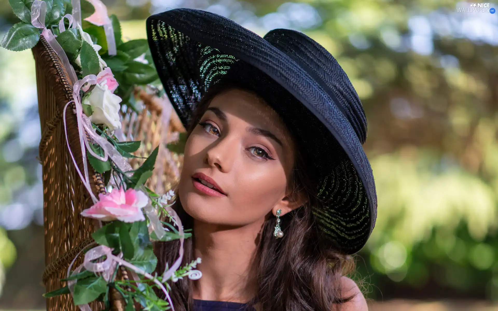Black, Hat, Smile, make-up, Women