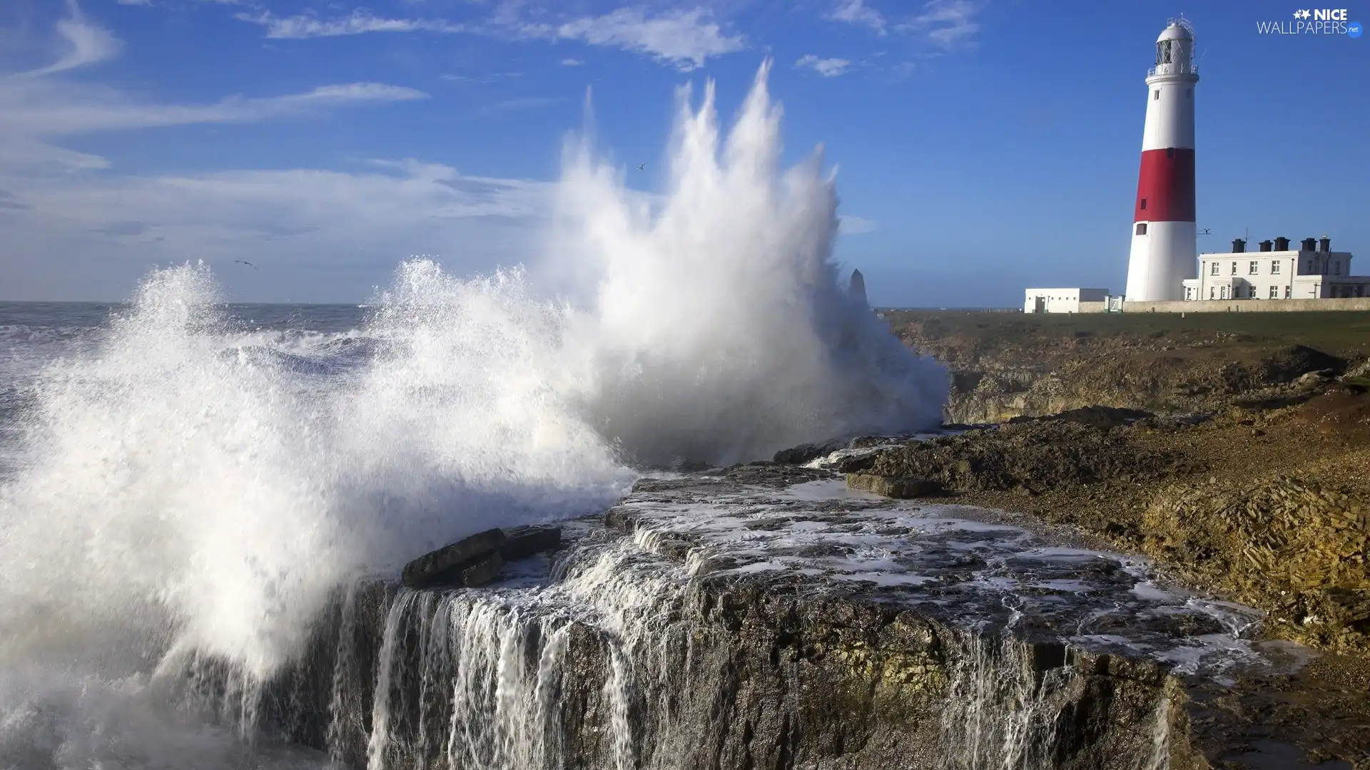 sea, Lighthouse, maritime, Waves