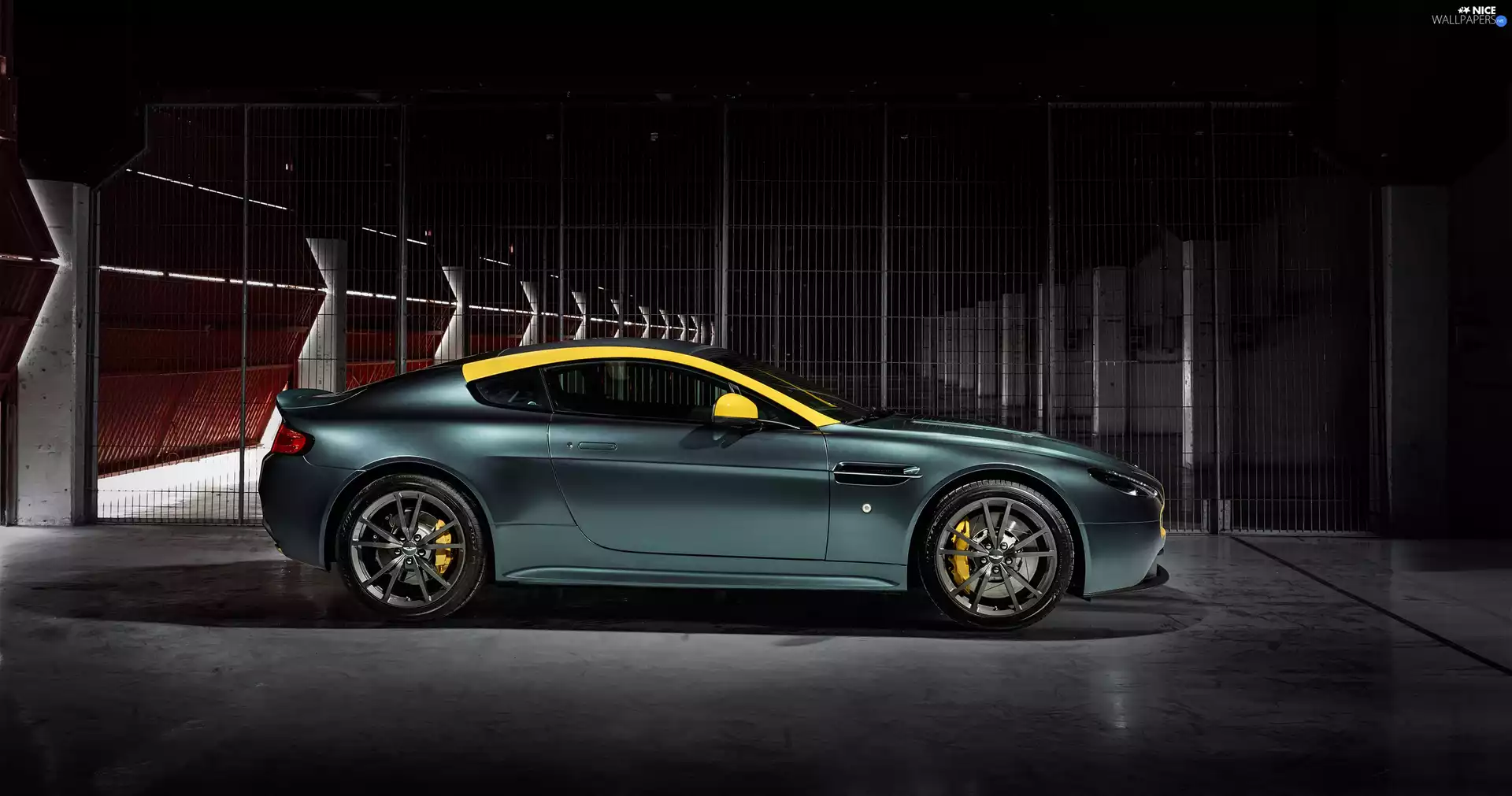 Aston Martin, Vantage, N430, V8