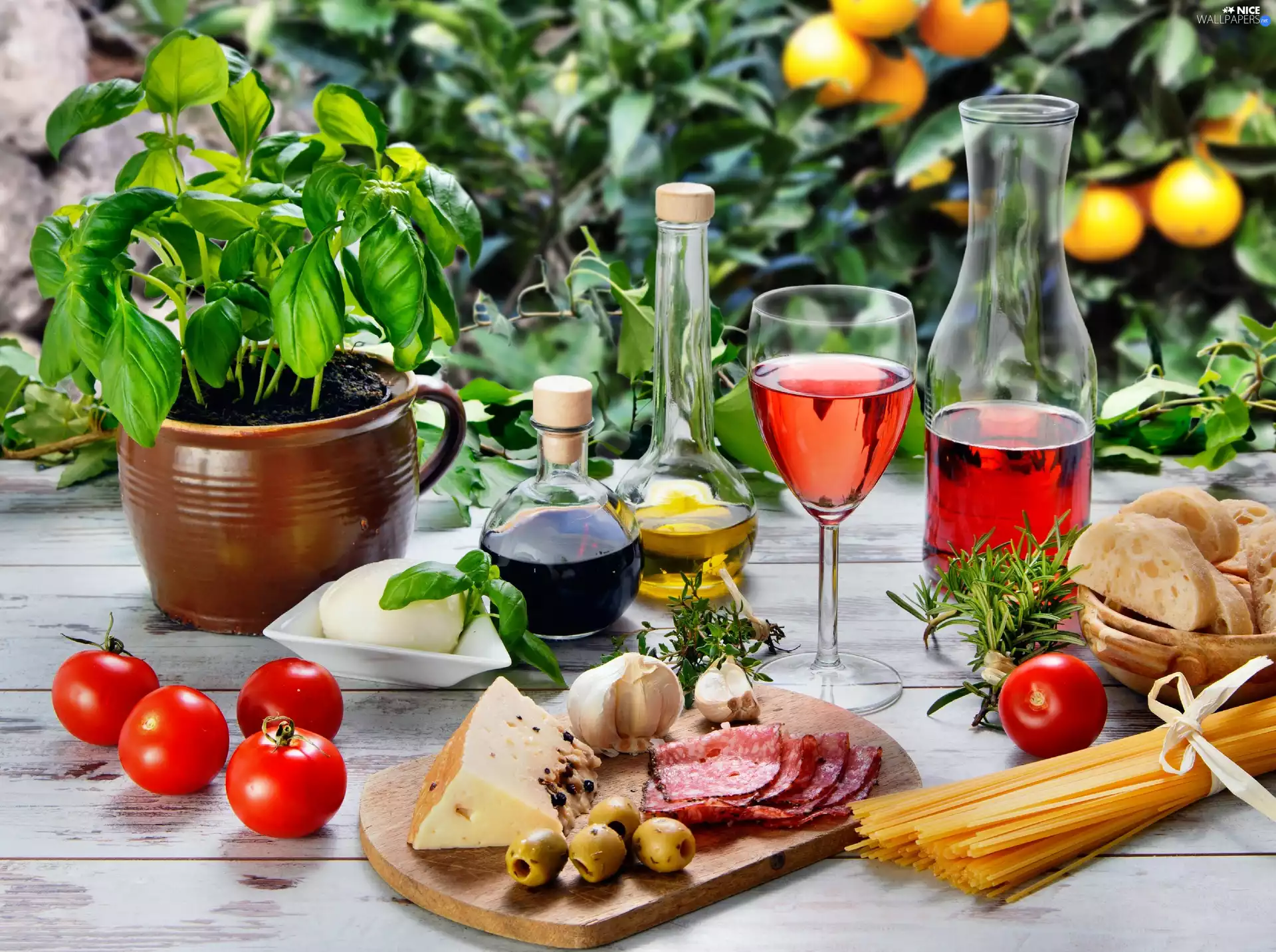 bread, meal, sausage, macaroni, cheese