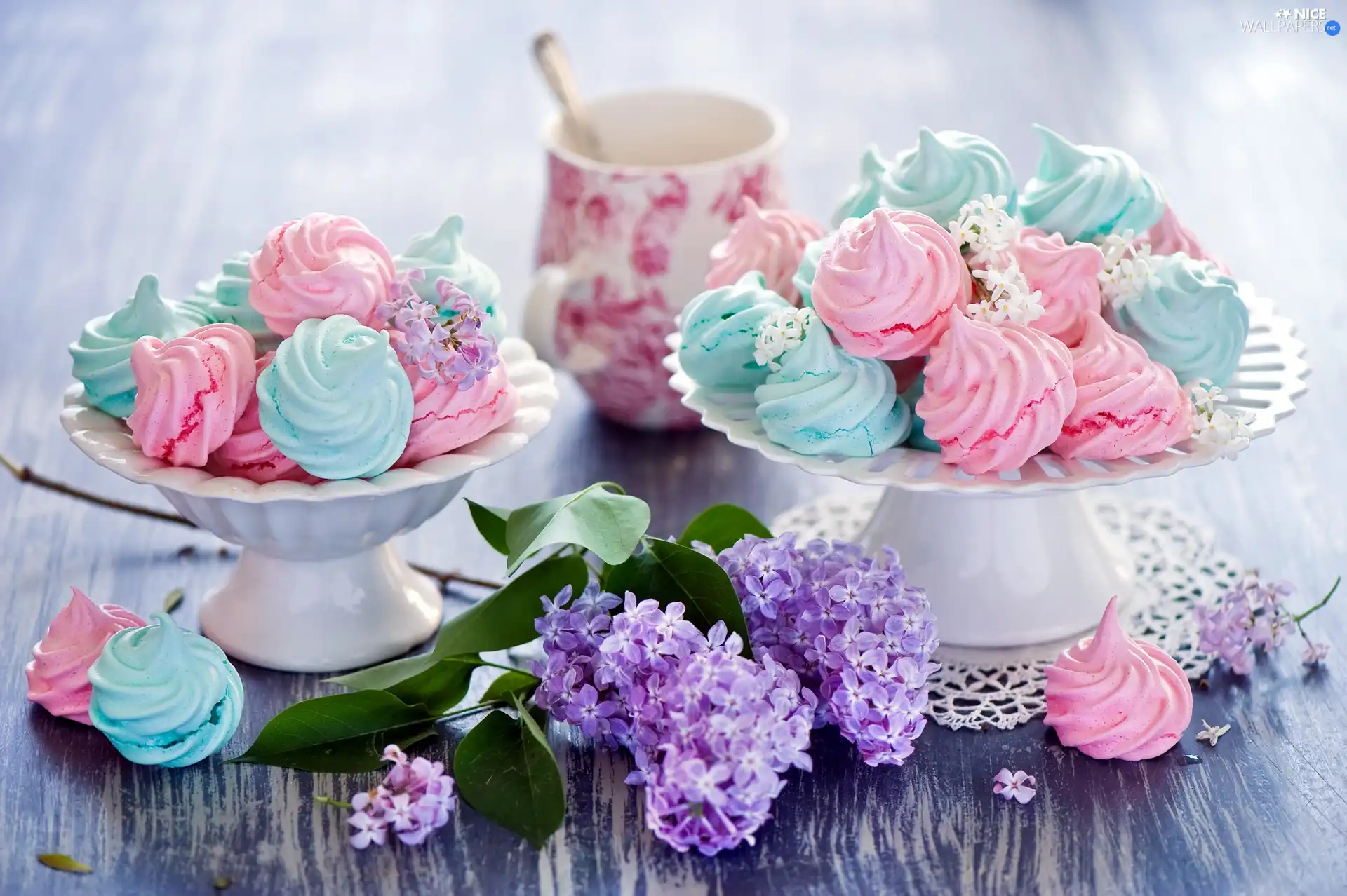 meringues, cookies, color