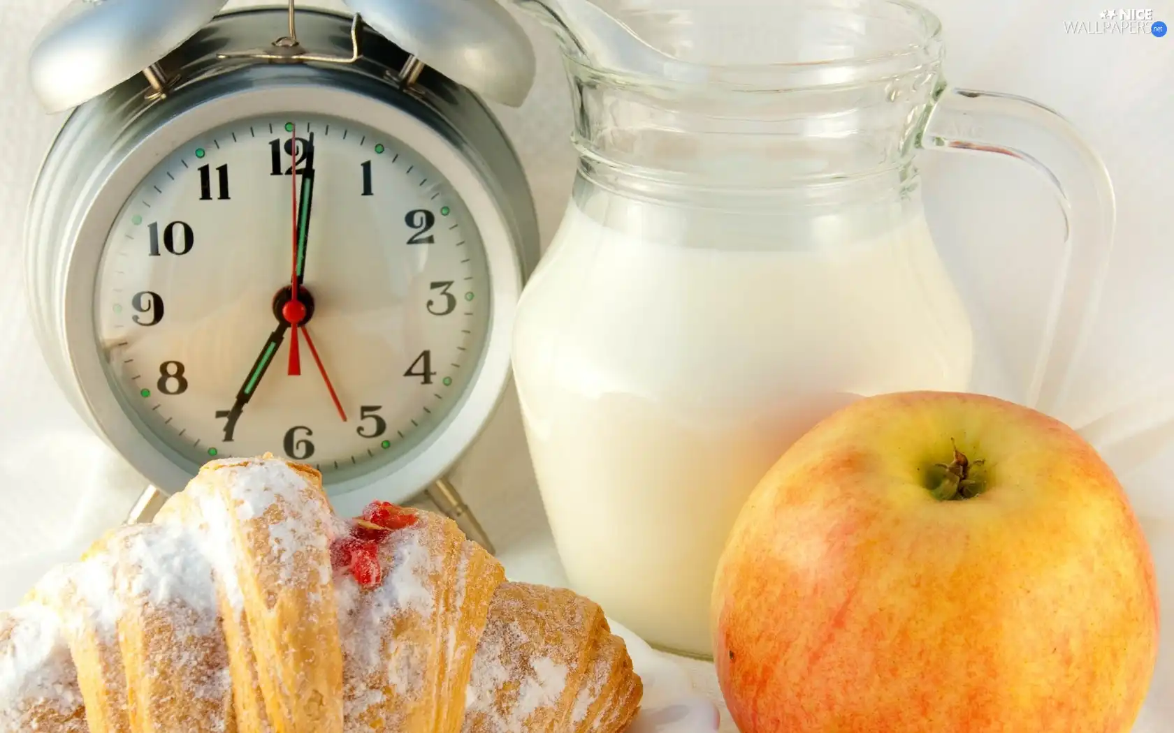 milk, croissant, Apple