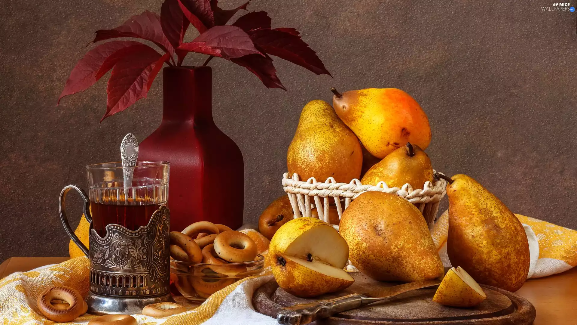 knife, truck concrete mixer, cup, tea, Vase, bowl, Dryers, board, basket, Leaf, teaspoon