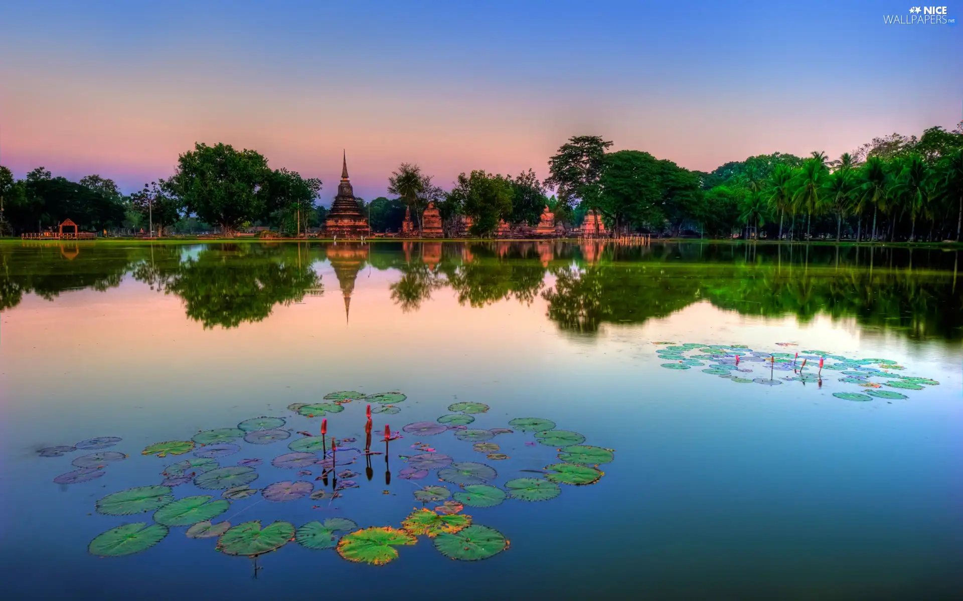 Monument, Thailand, lake