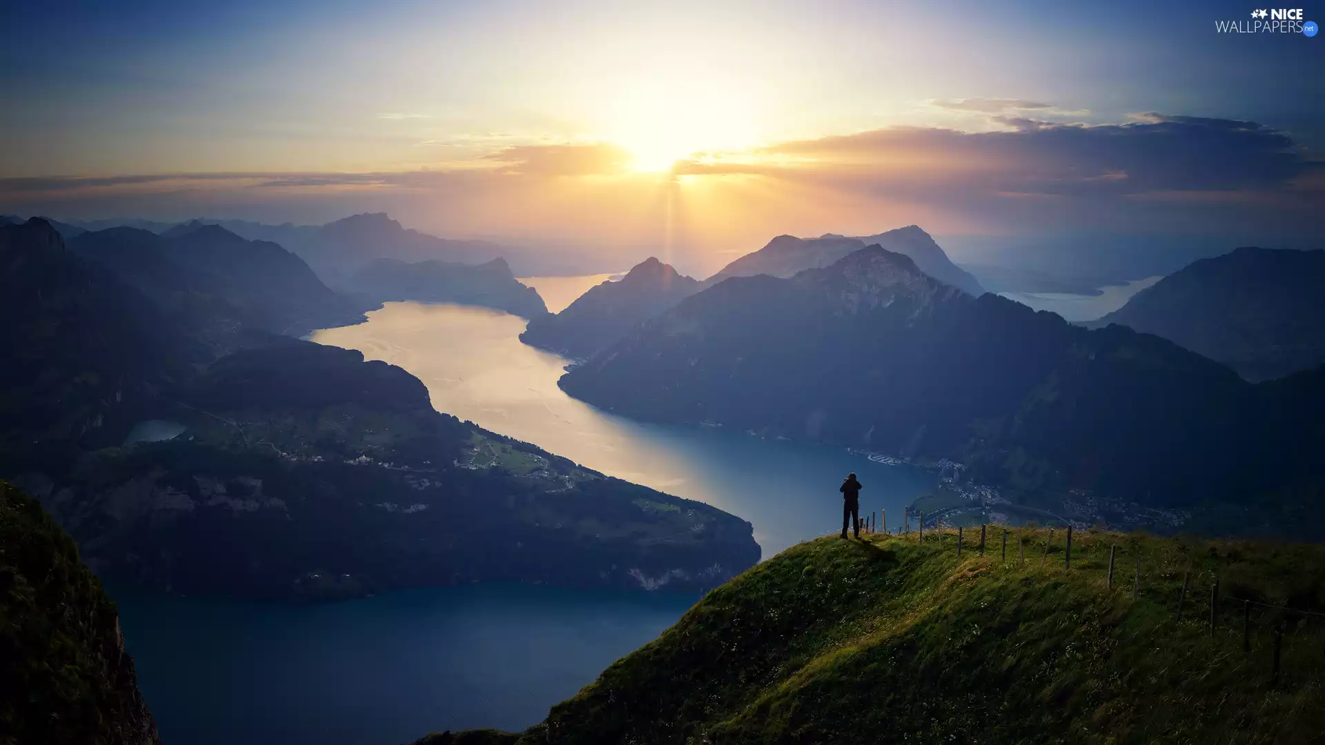Mountains, rays of the Sun, Canton de Lucerne, Human, Switzerland