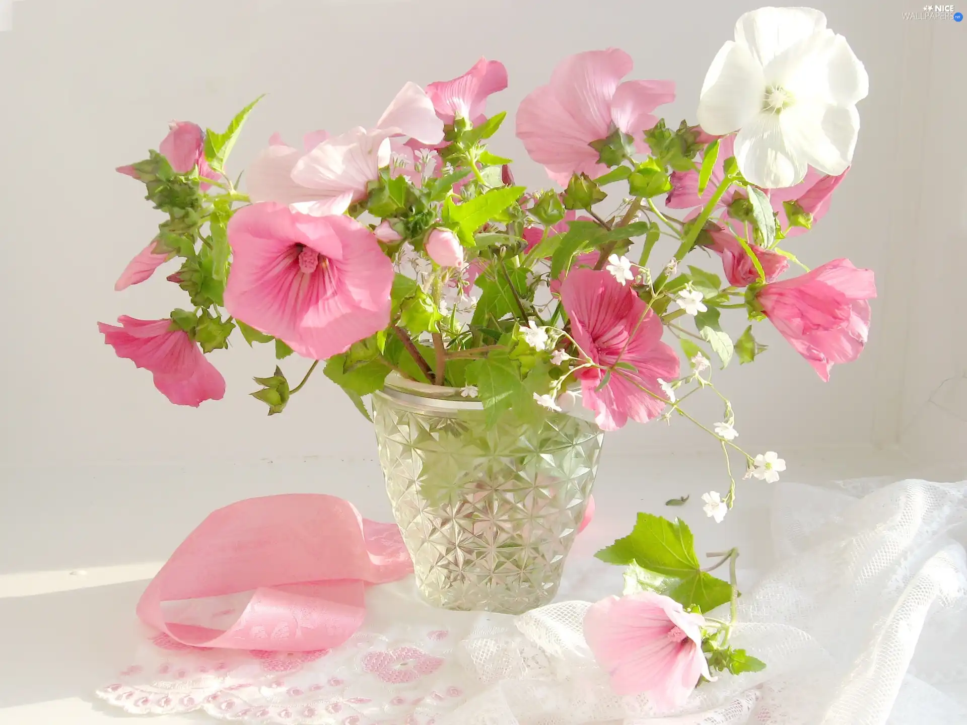 Vase, flowers, napkin, bouquet