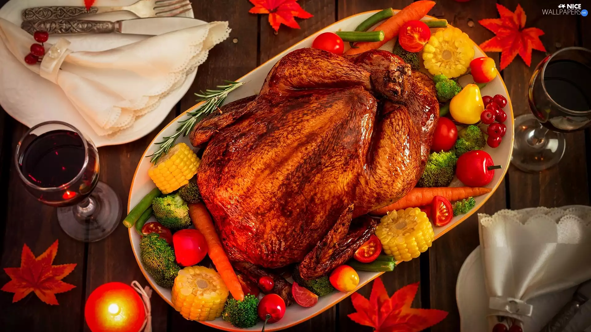 plate, Wine, candle, cutlery, Leaf, vegetables, chicken, Napkins