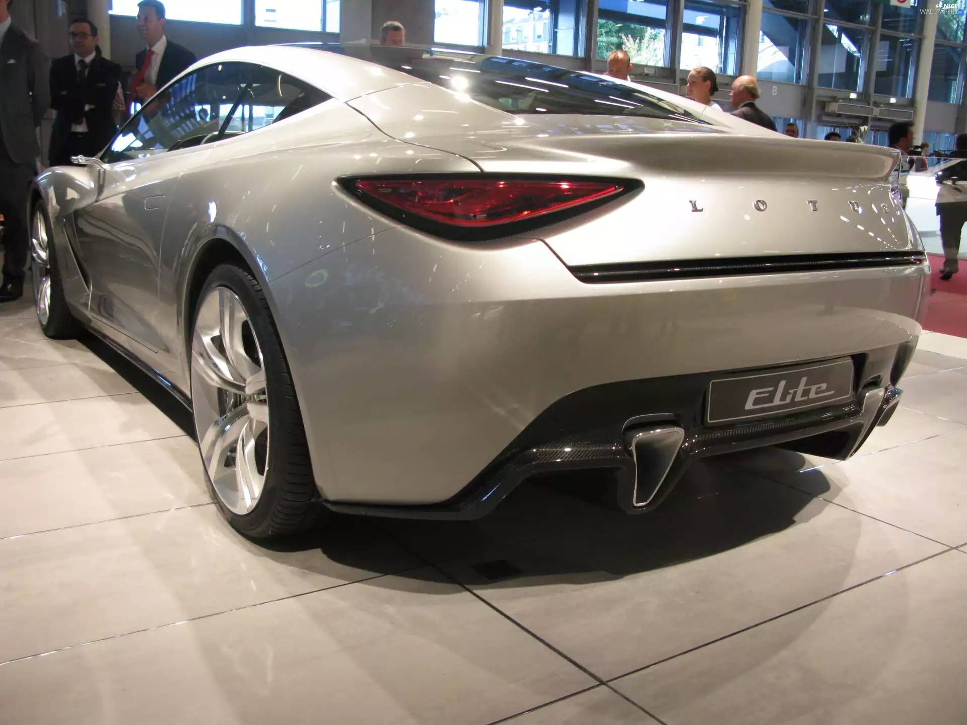 Lotus Elite, presentation, New