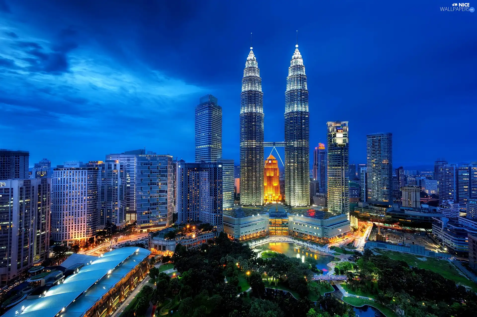 Night, Malaysia, skyscrapers