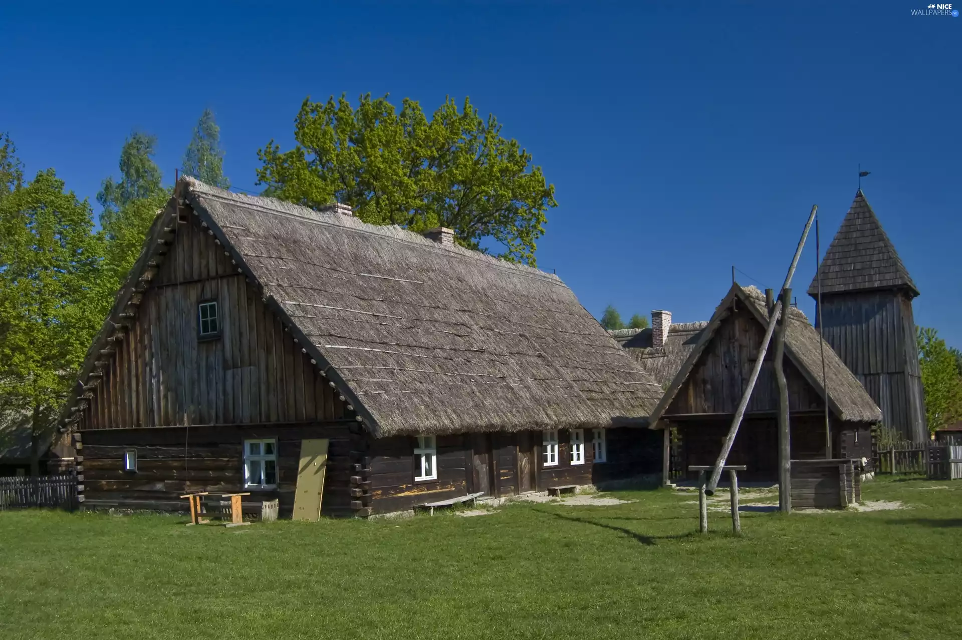 Skansen, Ochla, Sights, Green mountain