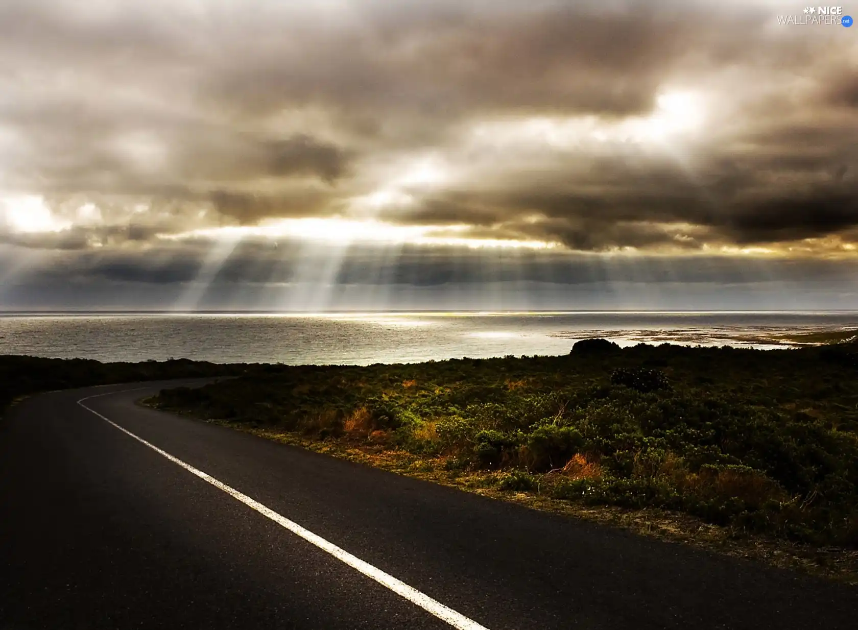 Way, clouds, rays of the Sun, lake