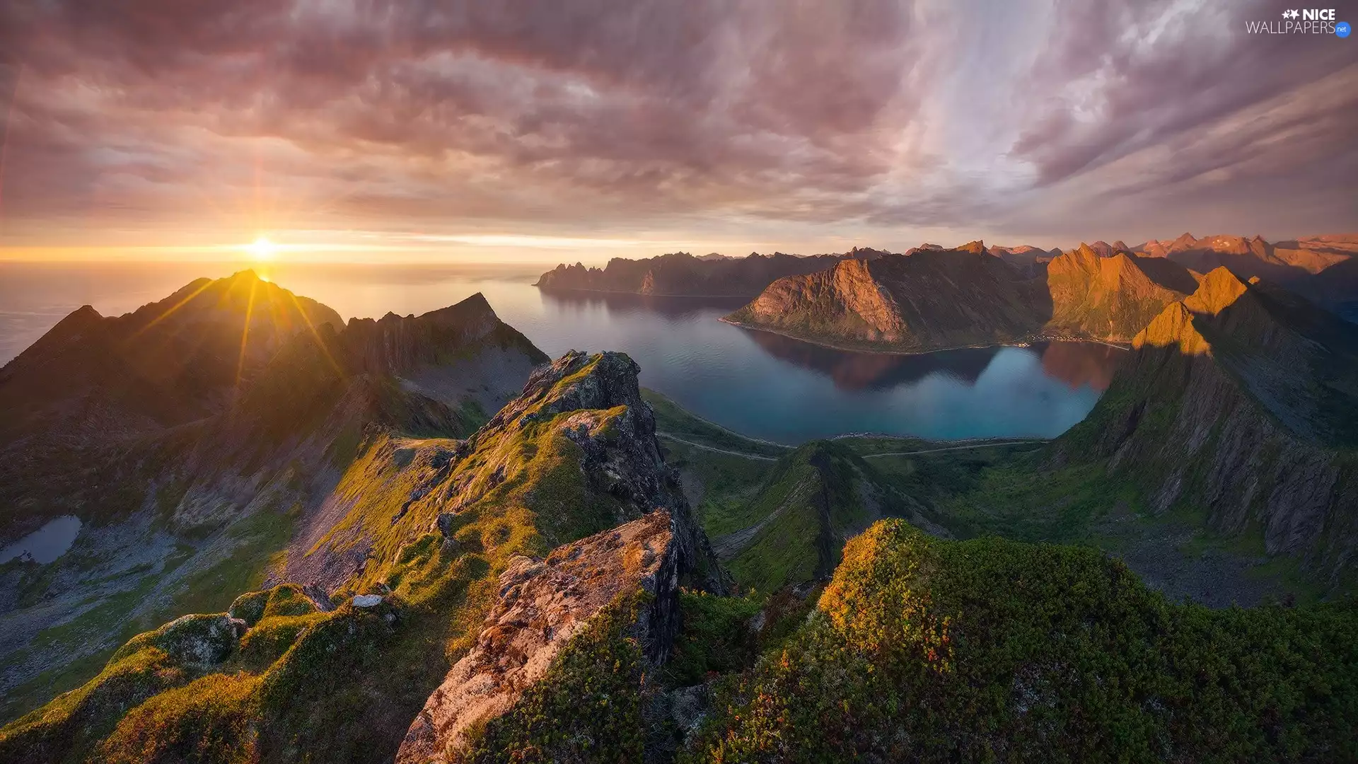 Norway, Mountains, rays of the Sun, Lofoten