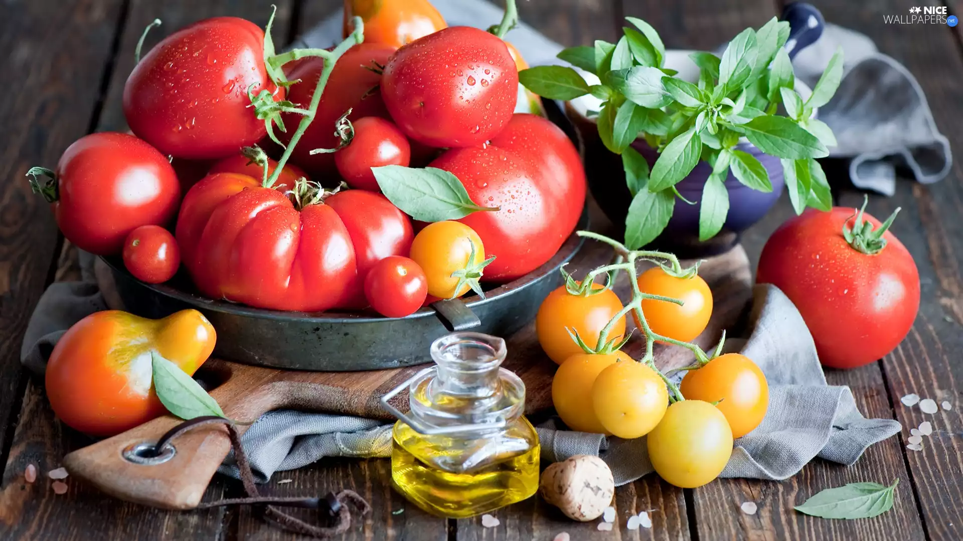 mint, oil, Yellow, tomatoes, Red