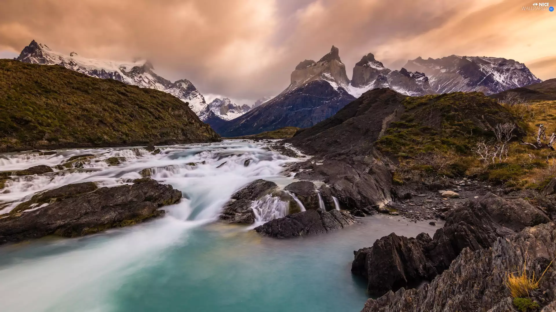 Patagonia, Torres del Paine National Park, River, clouds, Chile, Cordillera del Paine Mountains