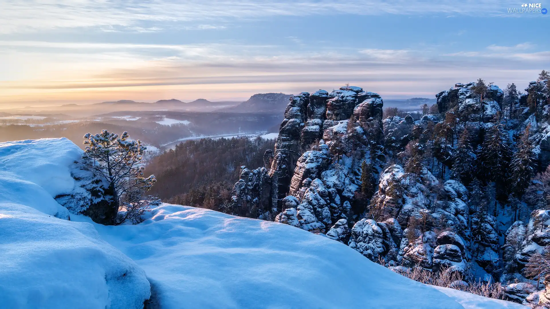 Saxon Switzerland National Park, Germany, Mountains, rocks, winter, snow, Fog, Sunrise, River Elbe