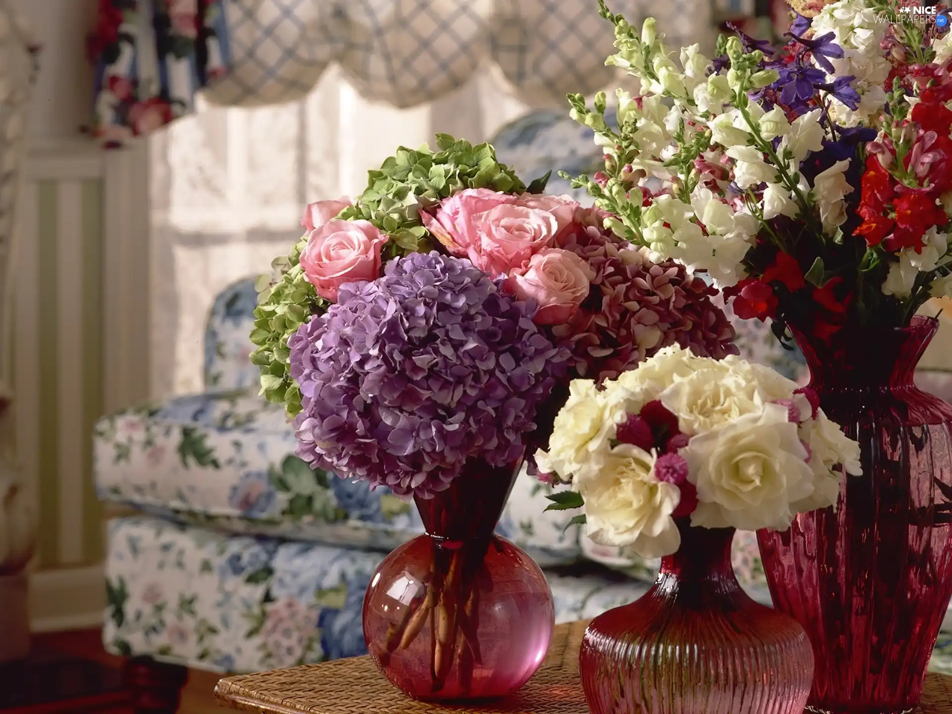 Bouquets, interior, peace, flowers