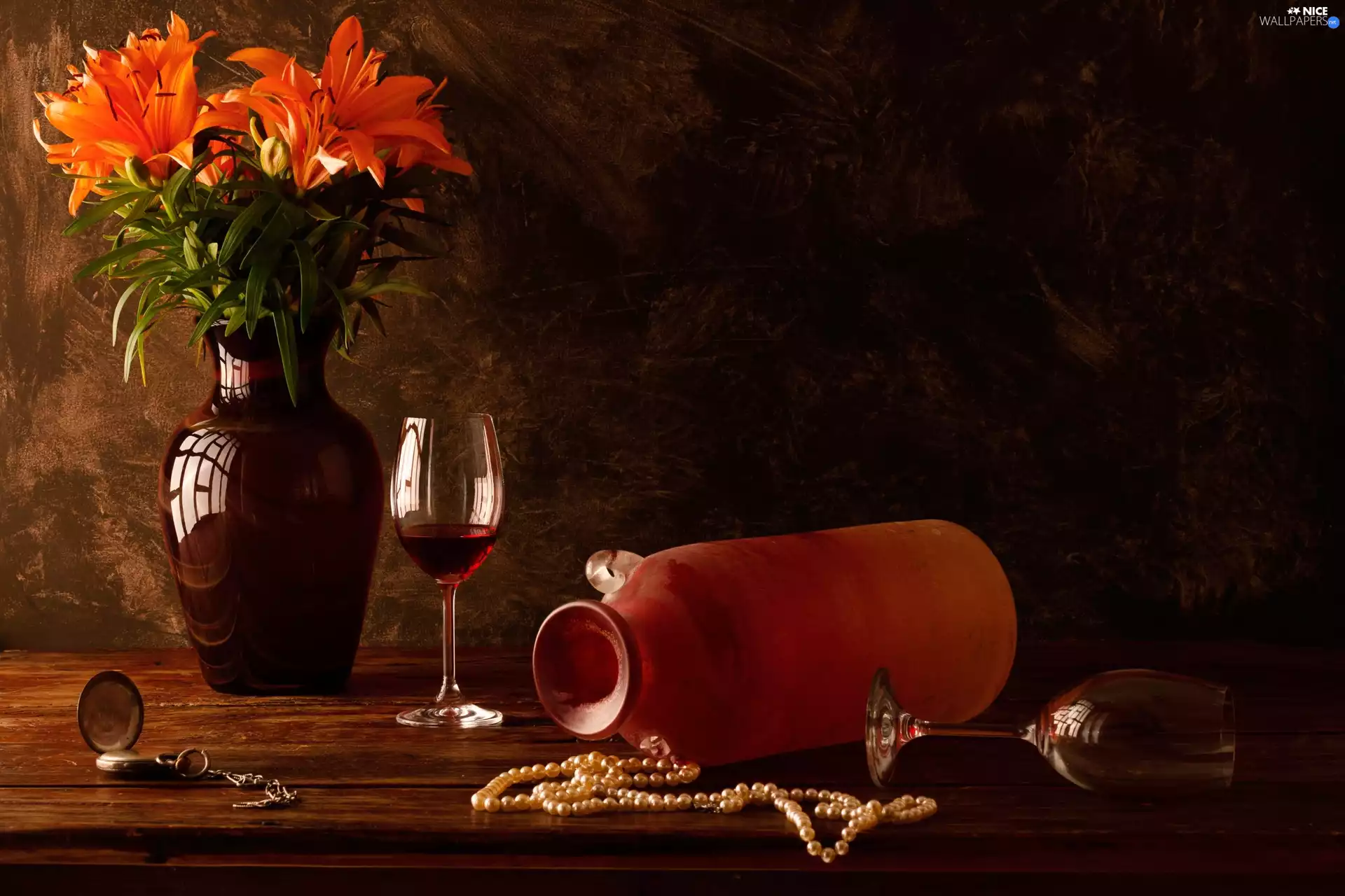 lilies, composition, Necklace, Pearl, glasses, Vase