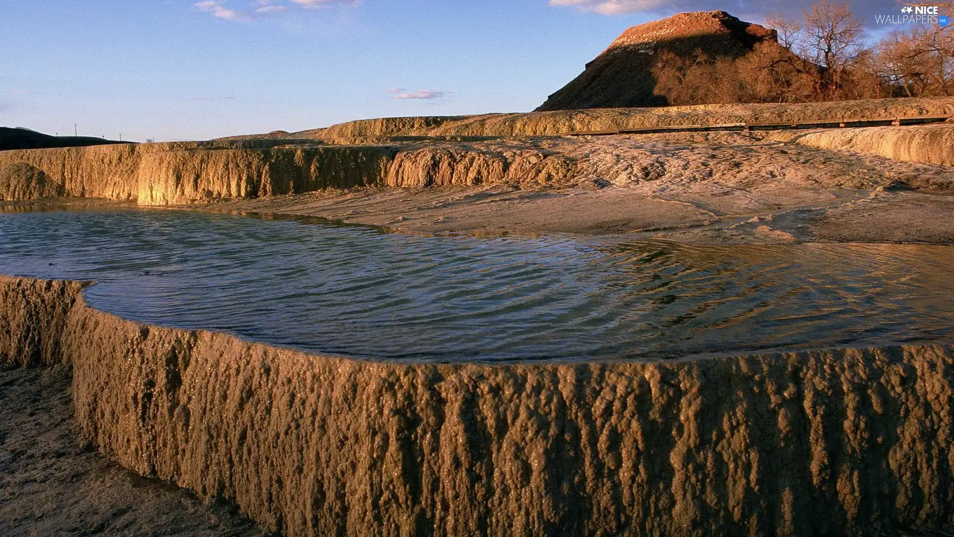 lake, plateau