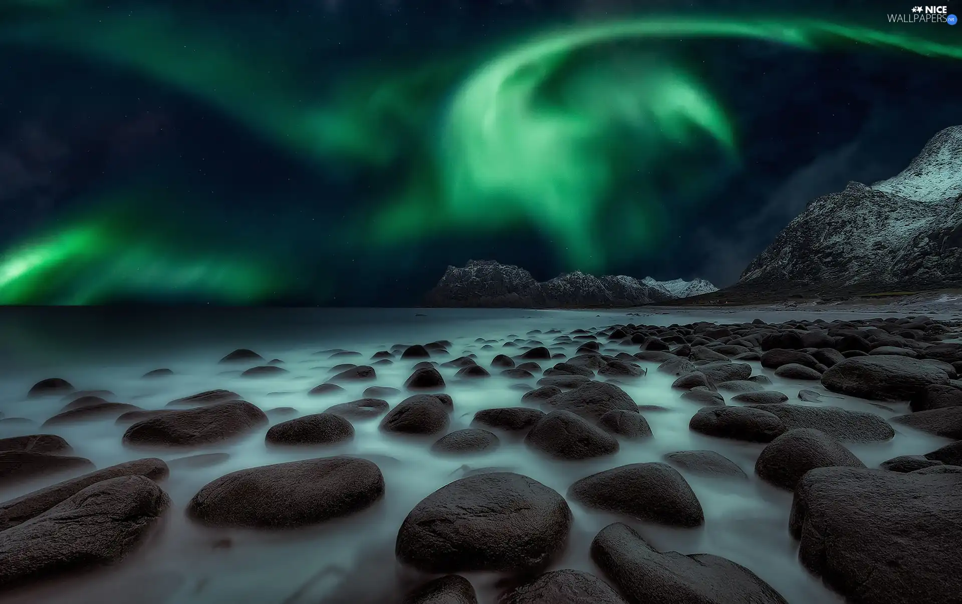 aurora polaris, Mountains, Stones, sea
