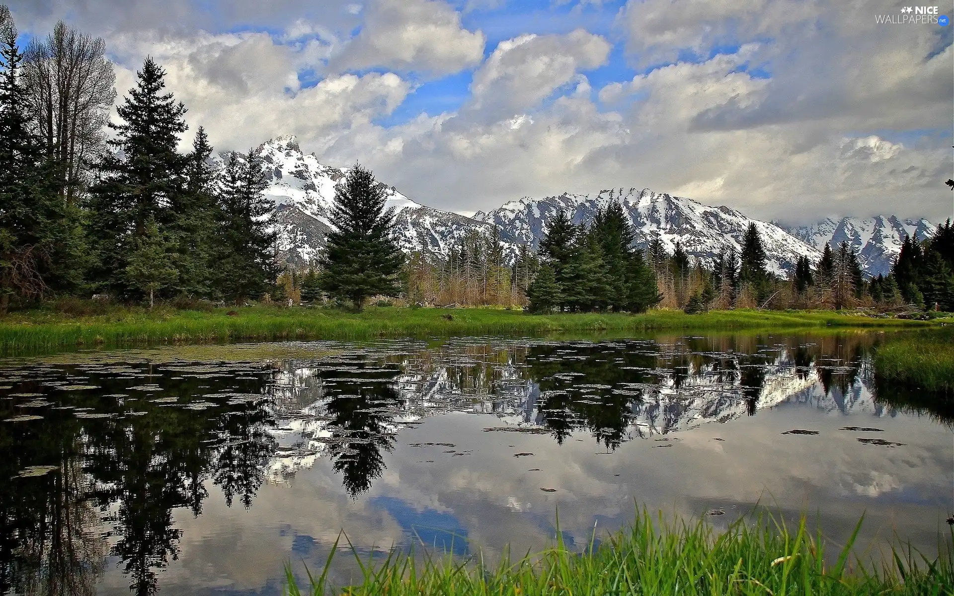 Pond - car, Snowy, viewes, clouds, trees, Mountains