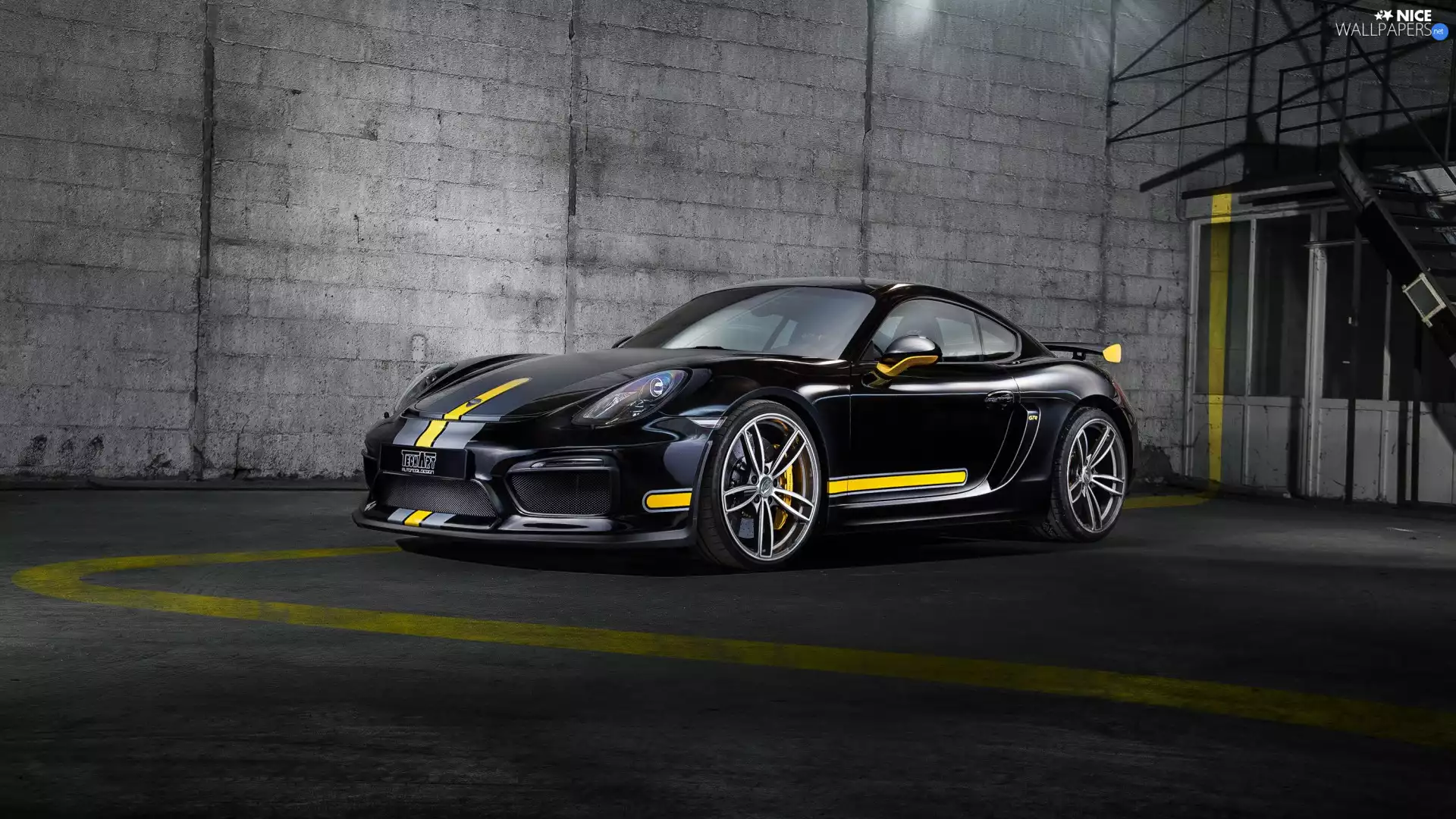 Porsche Cayman GT4