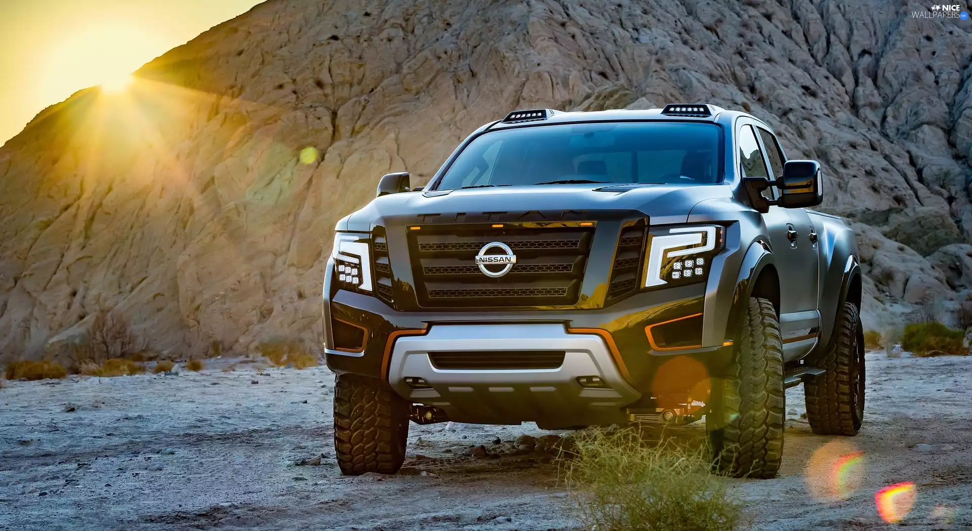 Nissan, rays, sun, Titan Warrior