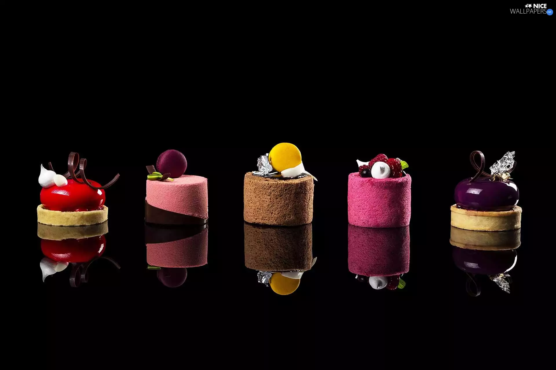 Cookies, reflection, Dark Background, Mini