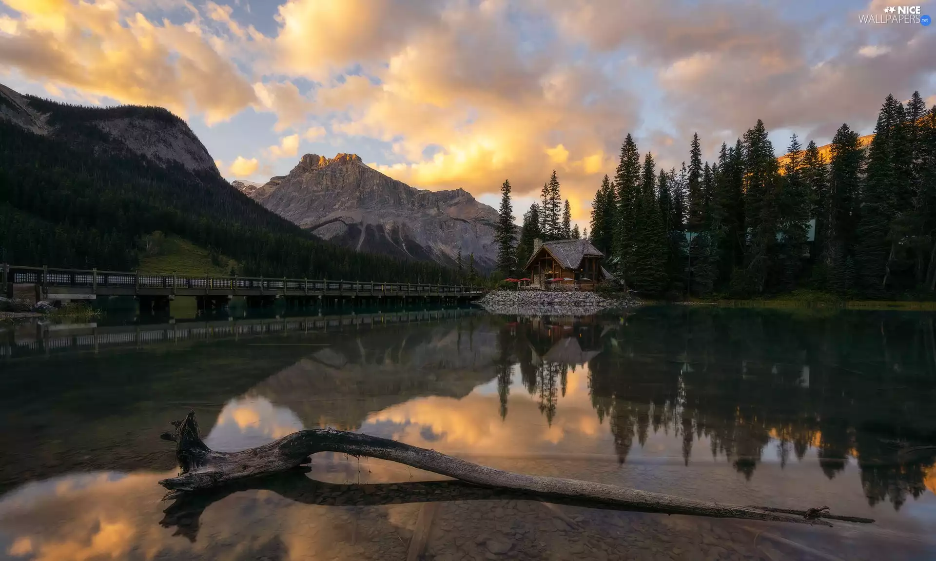 house, Yoho National Park, Mountains, bridge, viewes, Canada, reflection, Emerald Lake, lake, clouds, trees