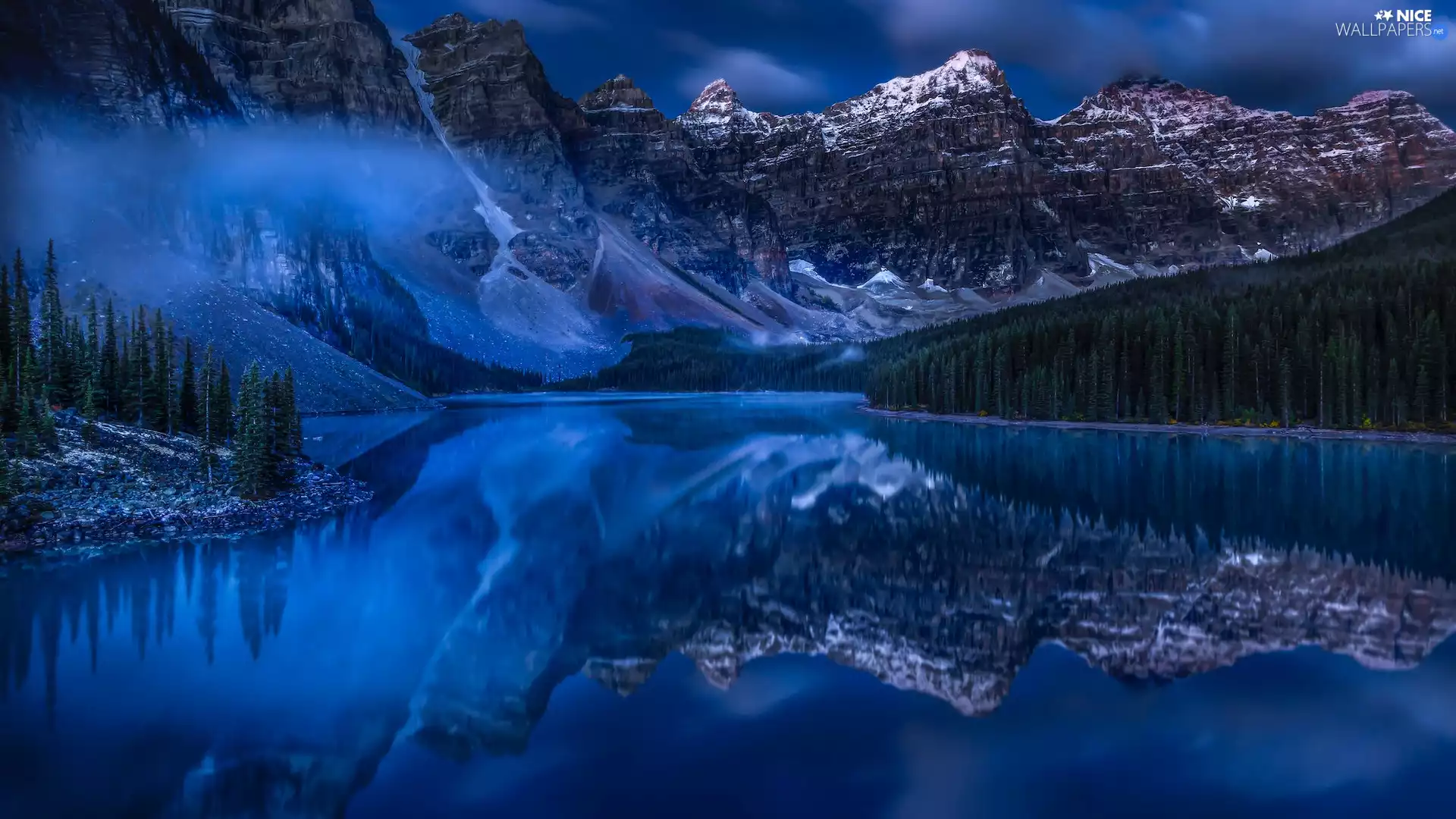 reflection, Lake Moraine, Alberta, Fog, Mountains, Banff National Park, Canada