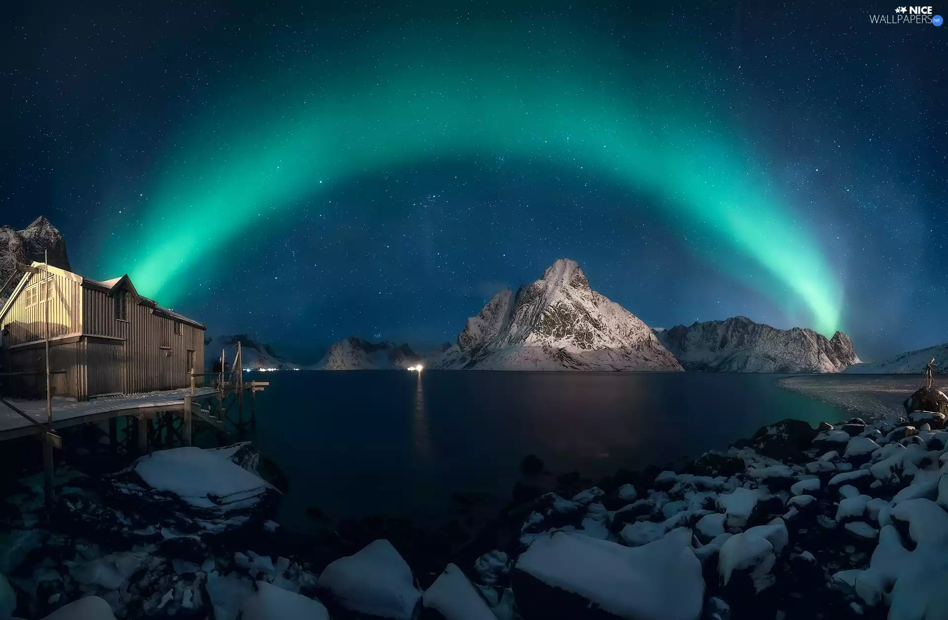 Reine Village, Mountains, Cottage, sea, Wooden, Lofoten, Norway, aurora polaris