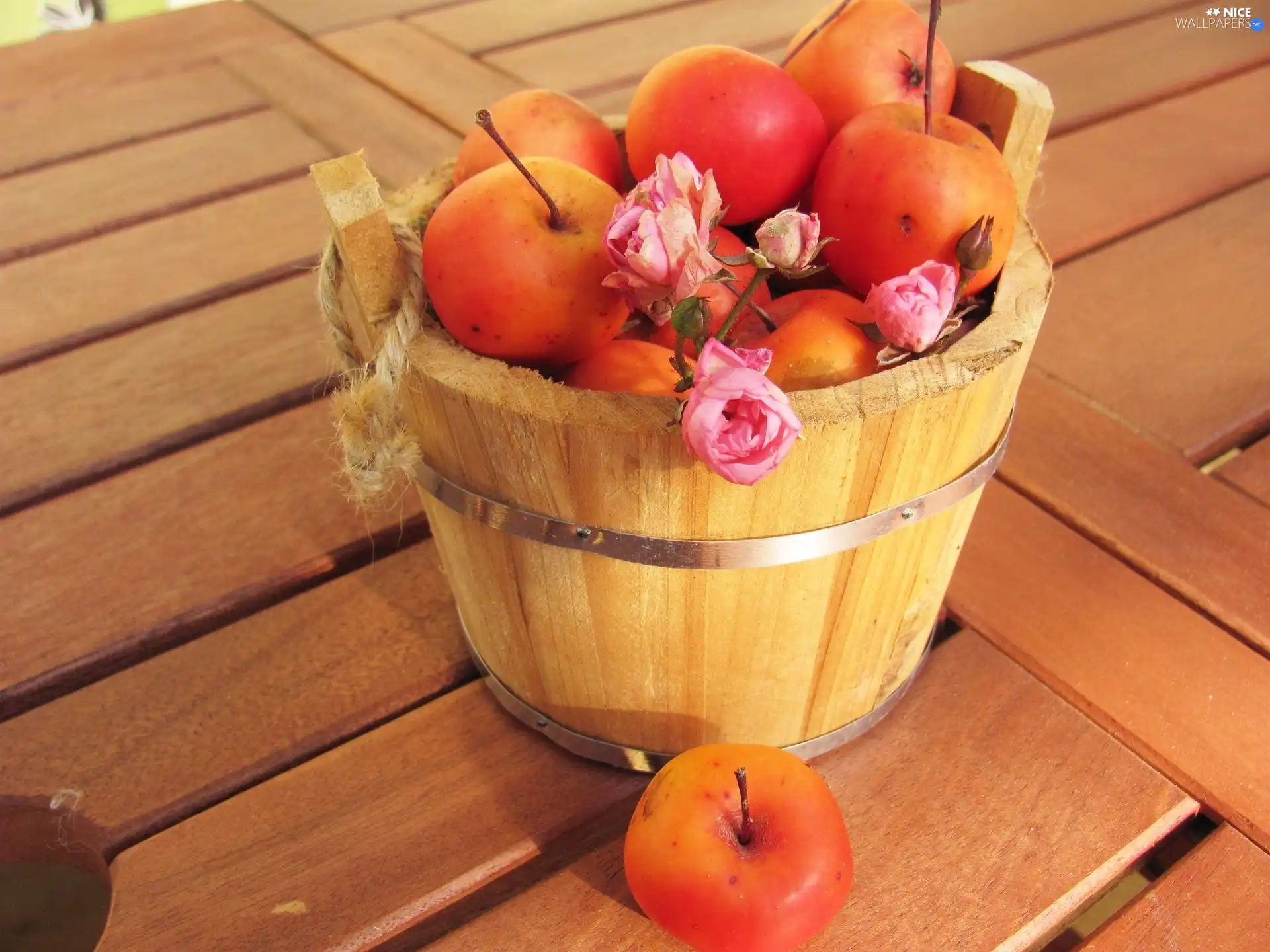 wooden, apples, roses, Ceberek