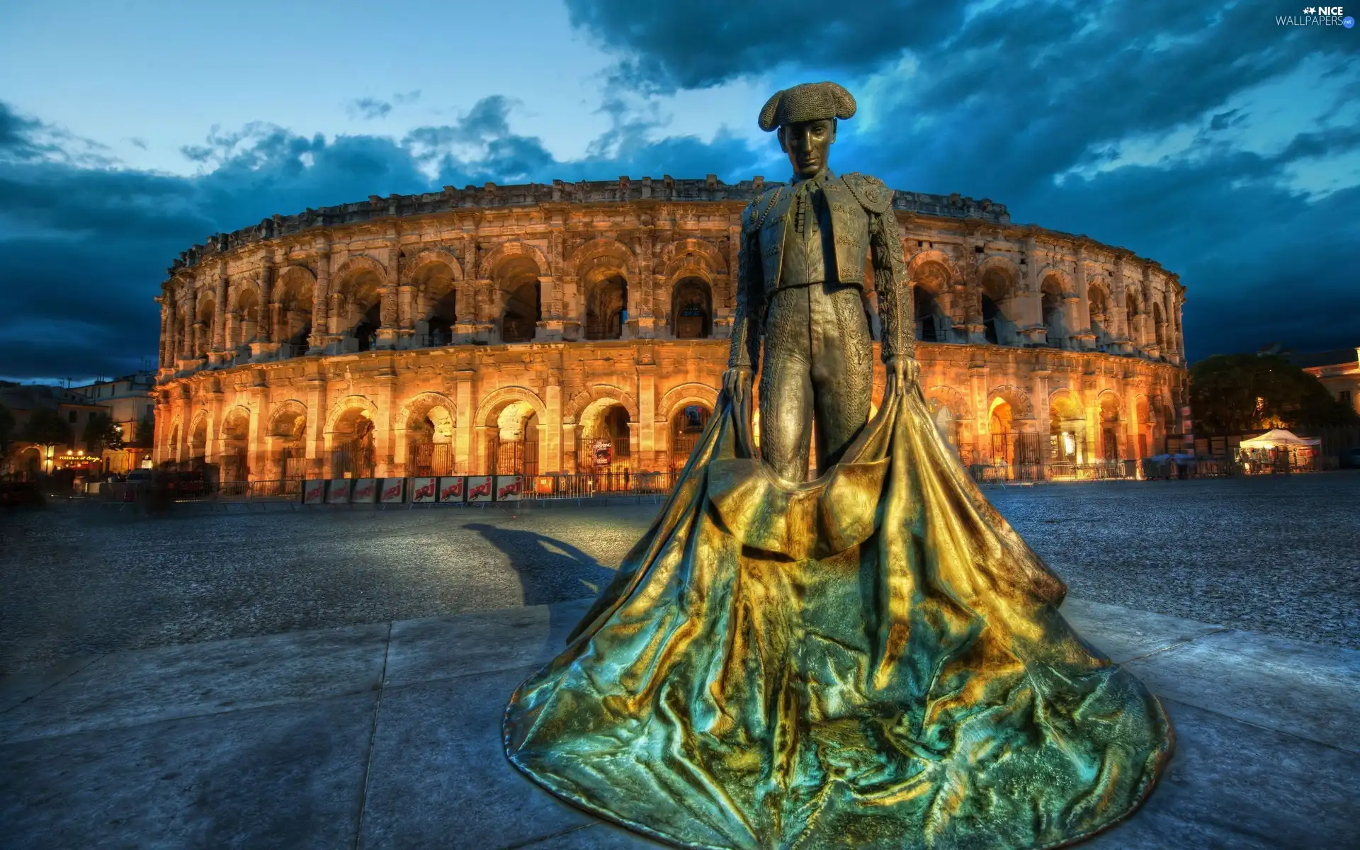 ruins, sculpture, Nimes, France, Gladiator Arena, bullfighter