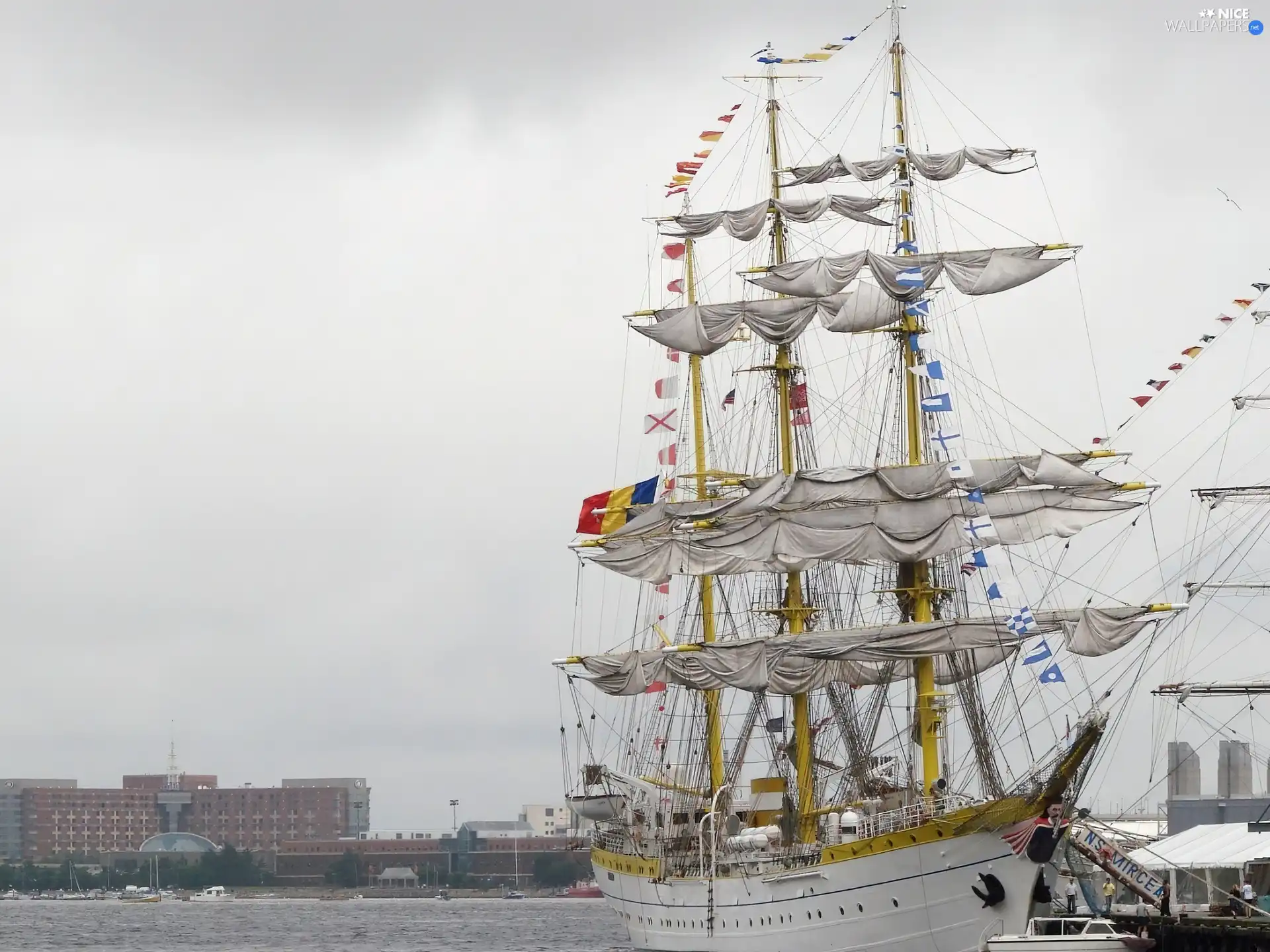 sailing vessel, port