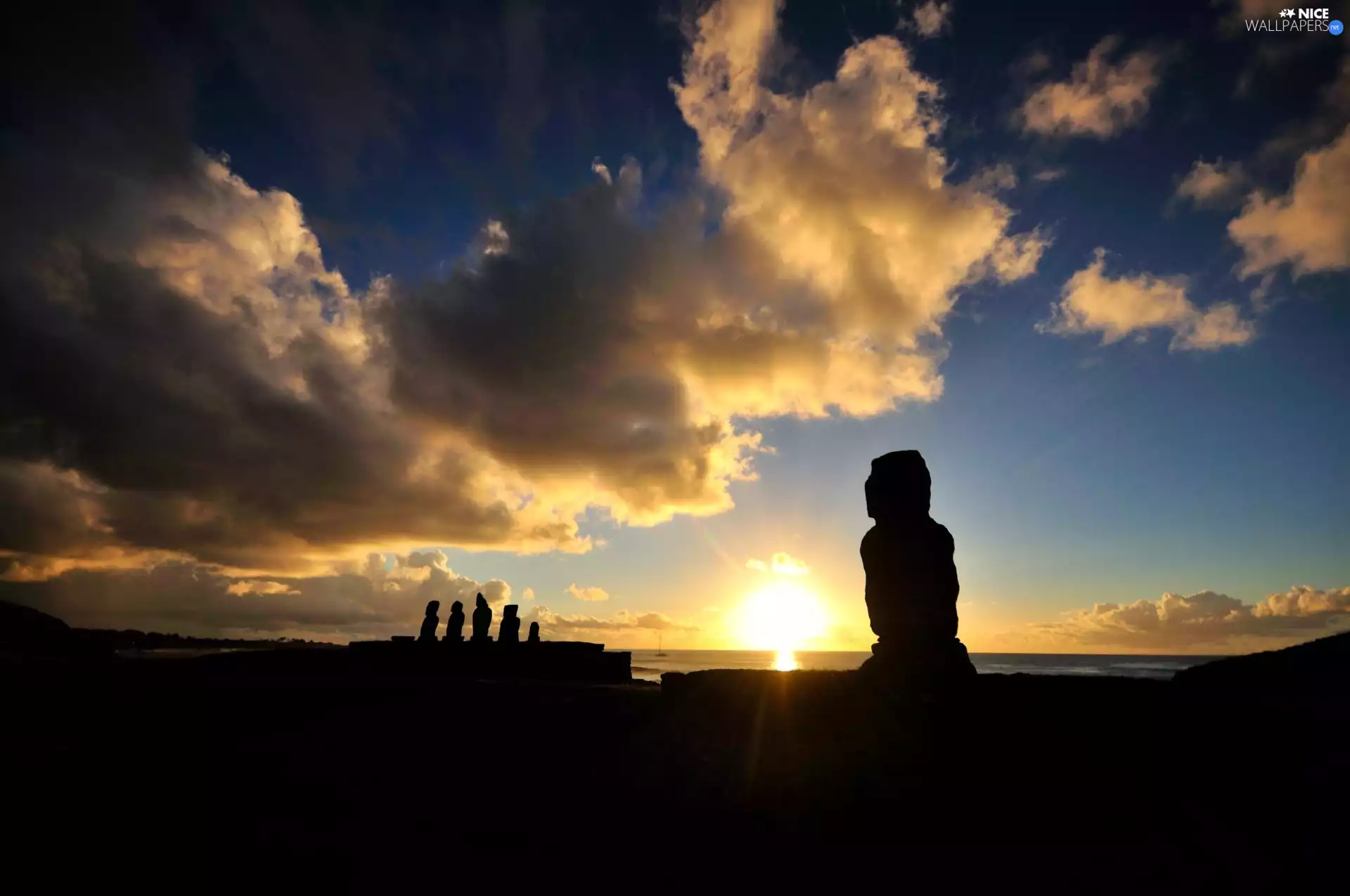 Sculpture, west, sun