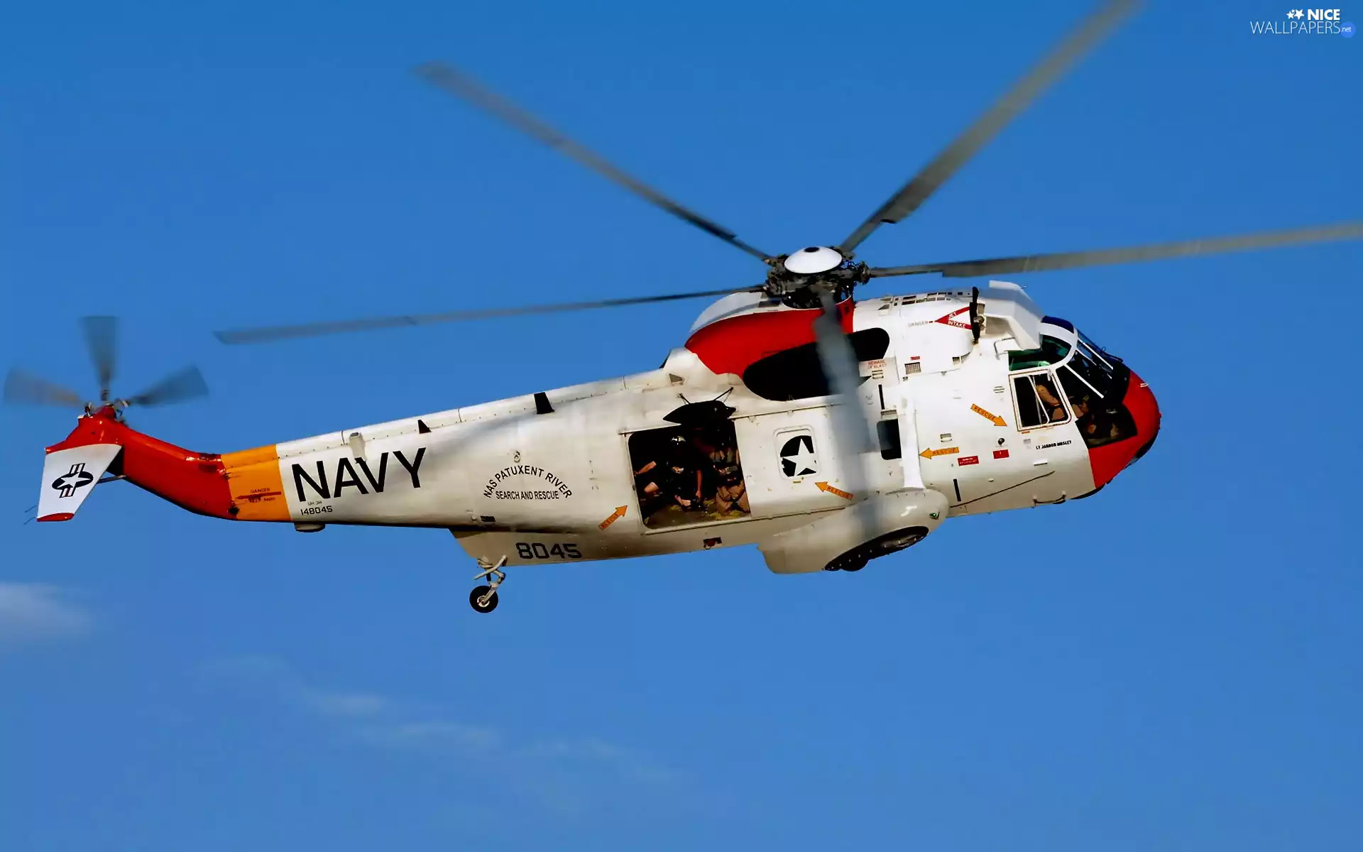 Sikorsky UH-3H Sea King, return
