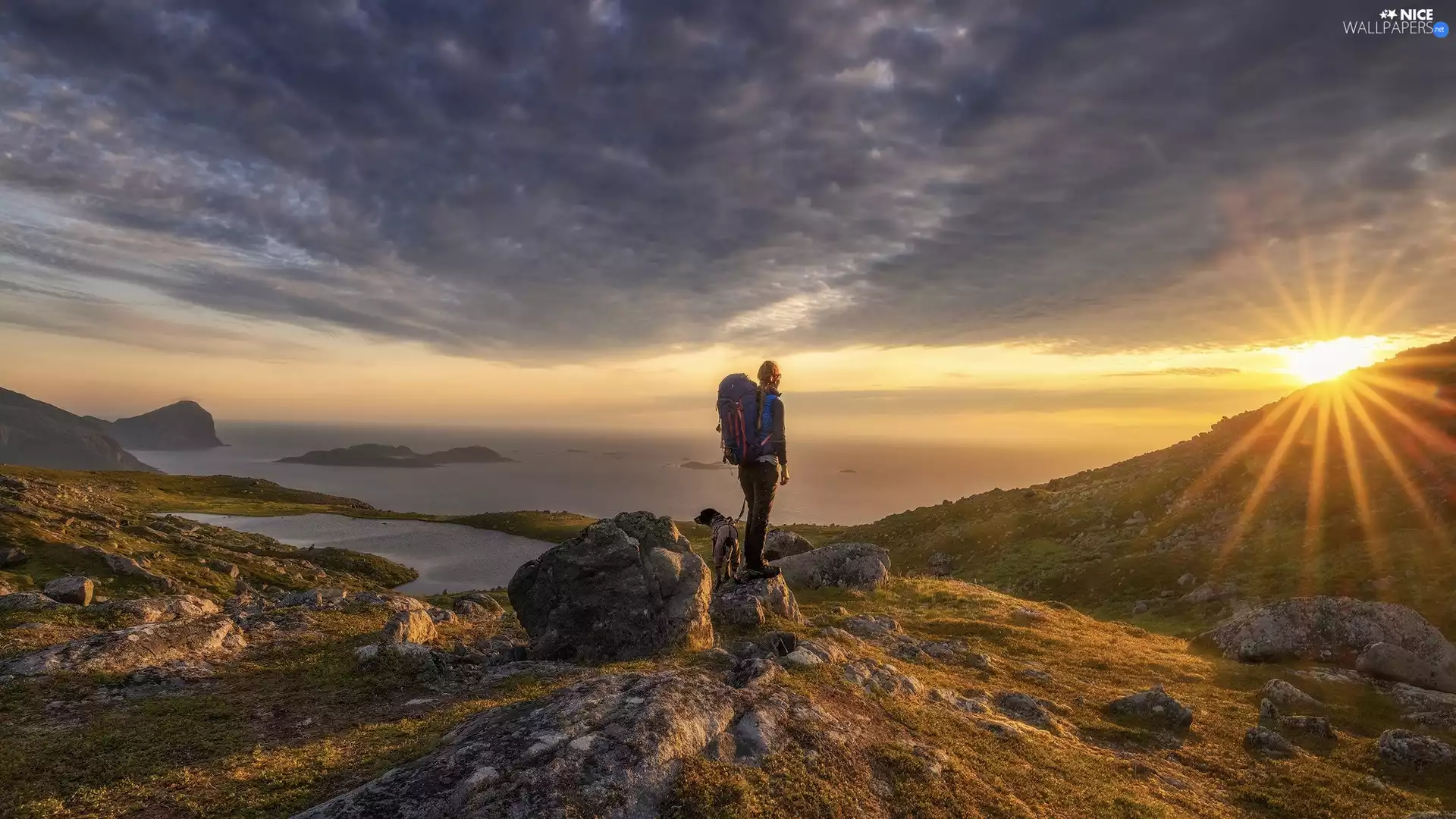 rays of the Sun, Human, Mountains, rocks, sea