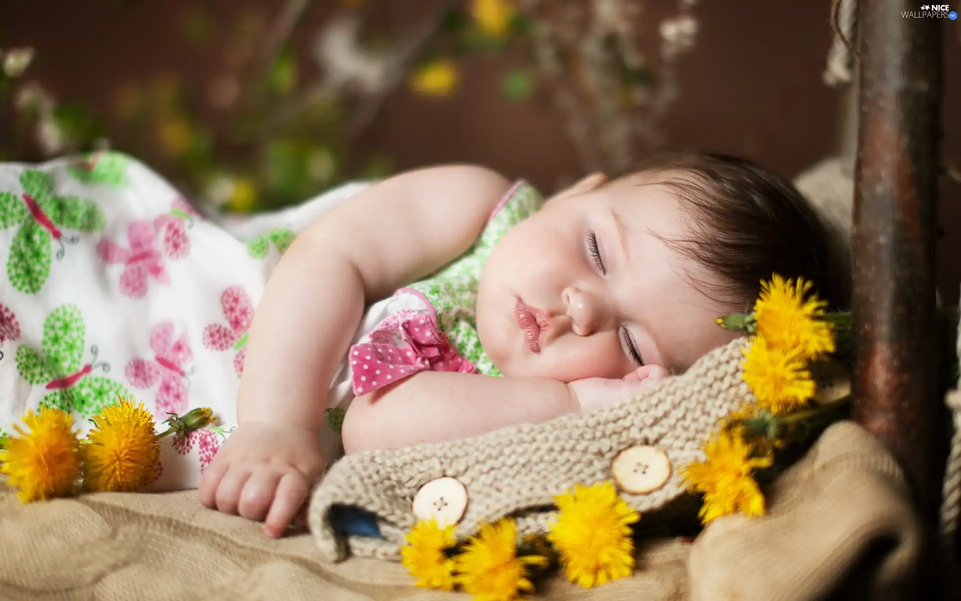 girl, the sleeping, small