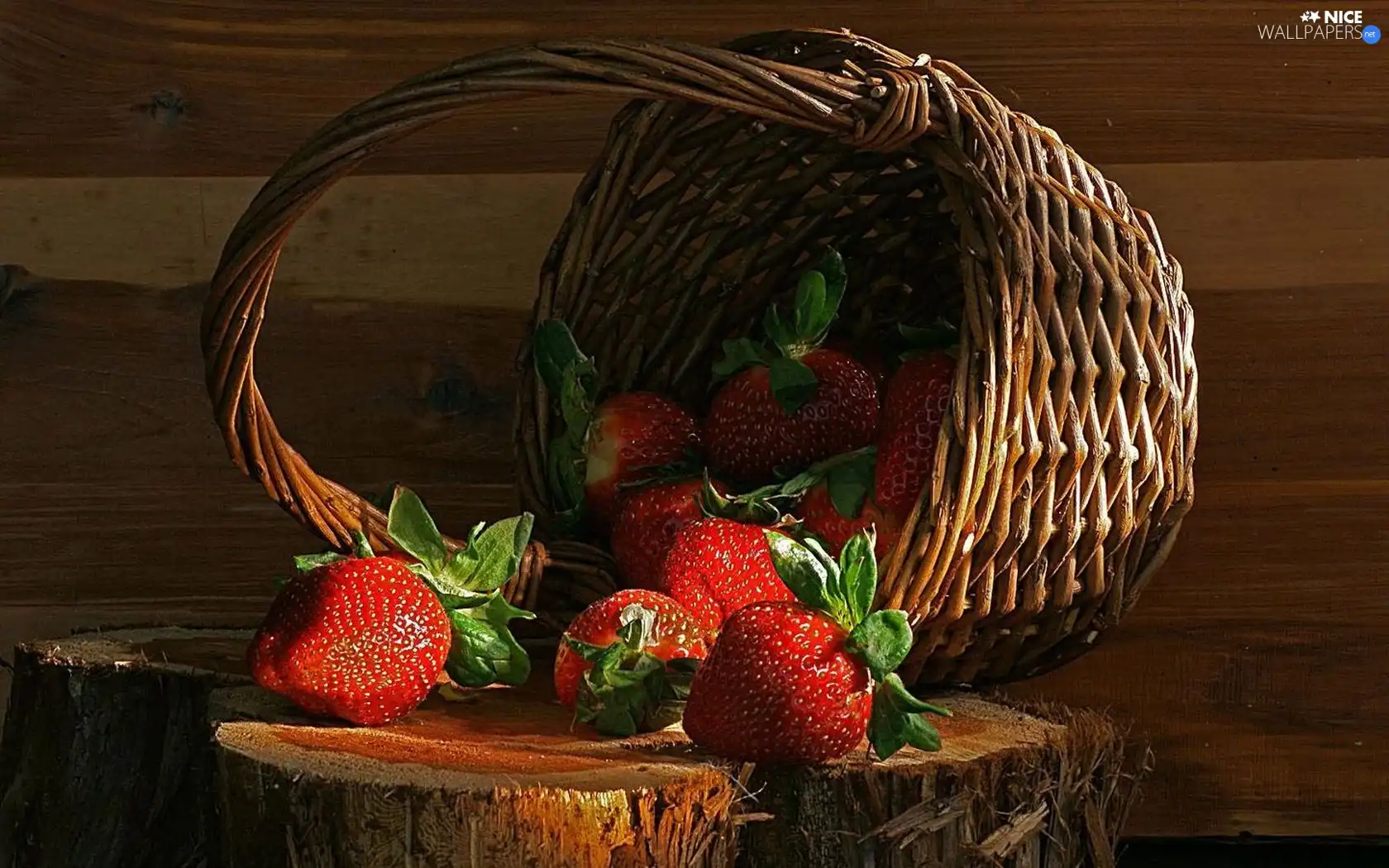 snag, strawberries, basket