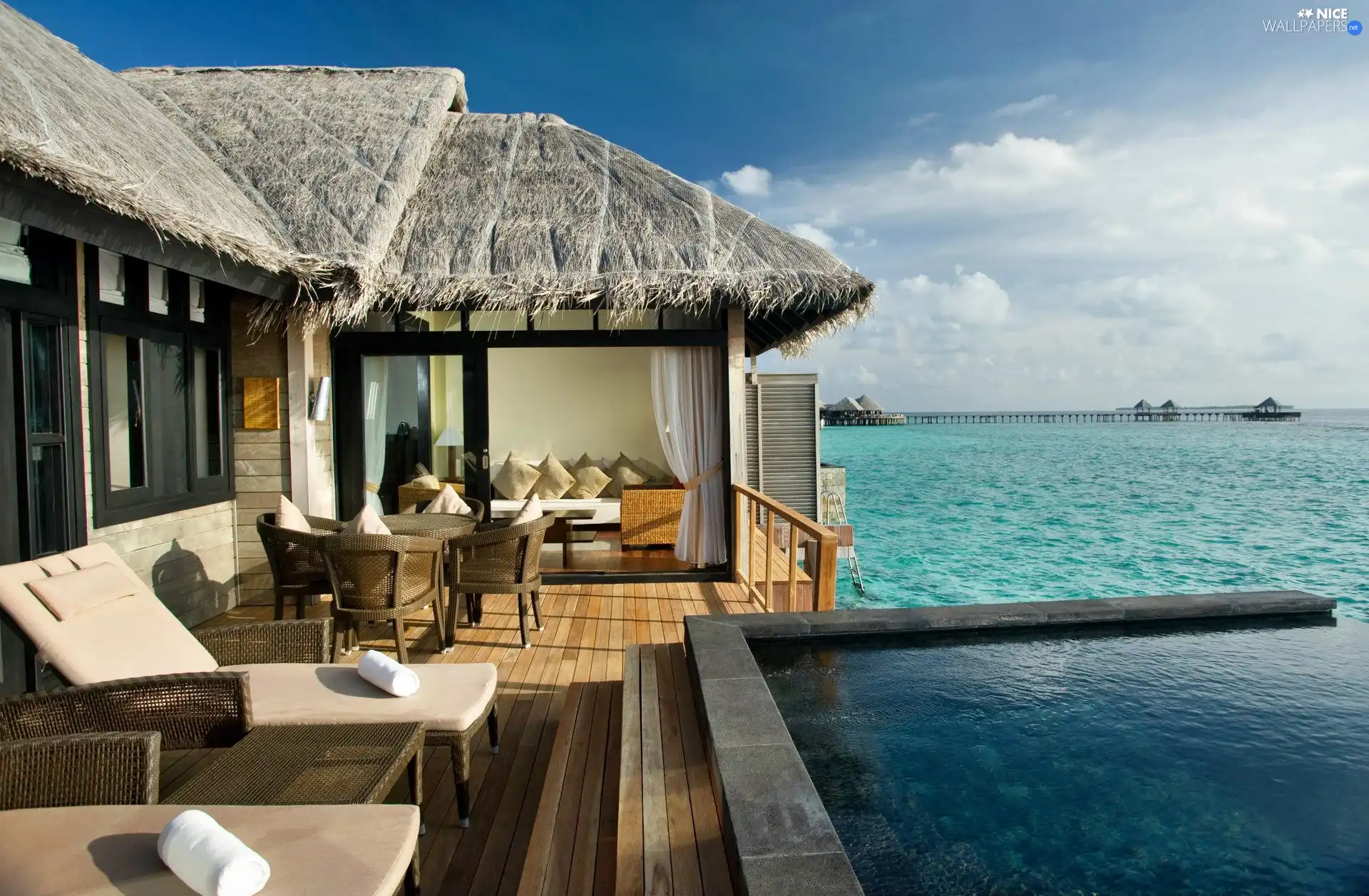 Maldives, Hotel hall, spa