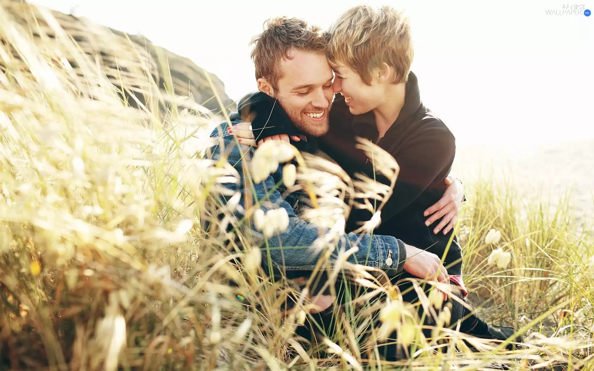 Women, Steam, grass, a man