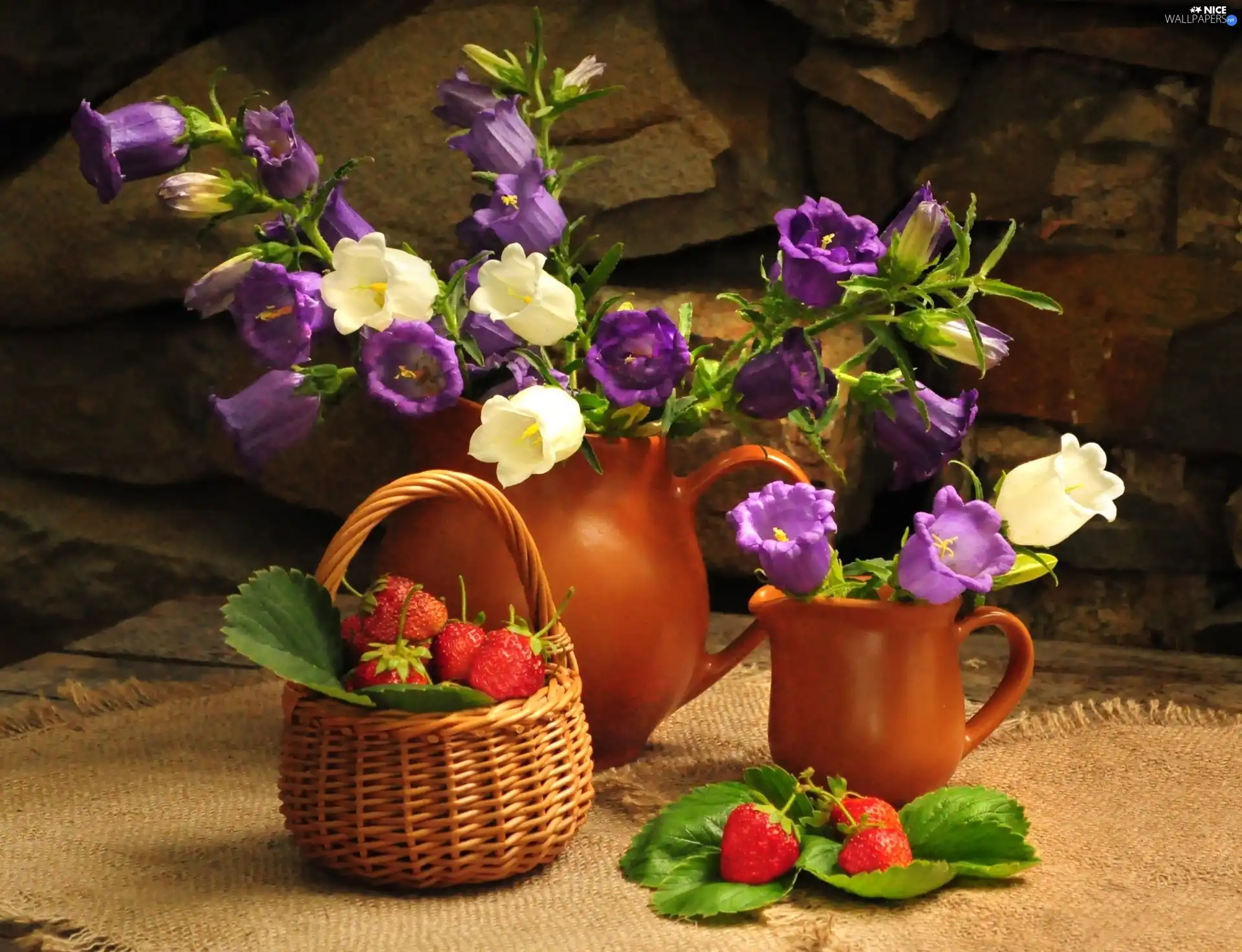 clay, Flowers, strawberries, Jugs