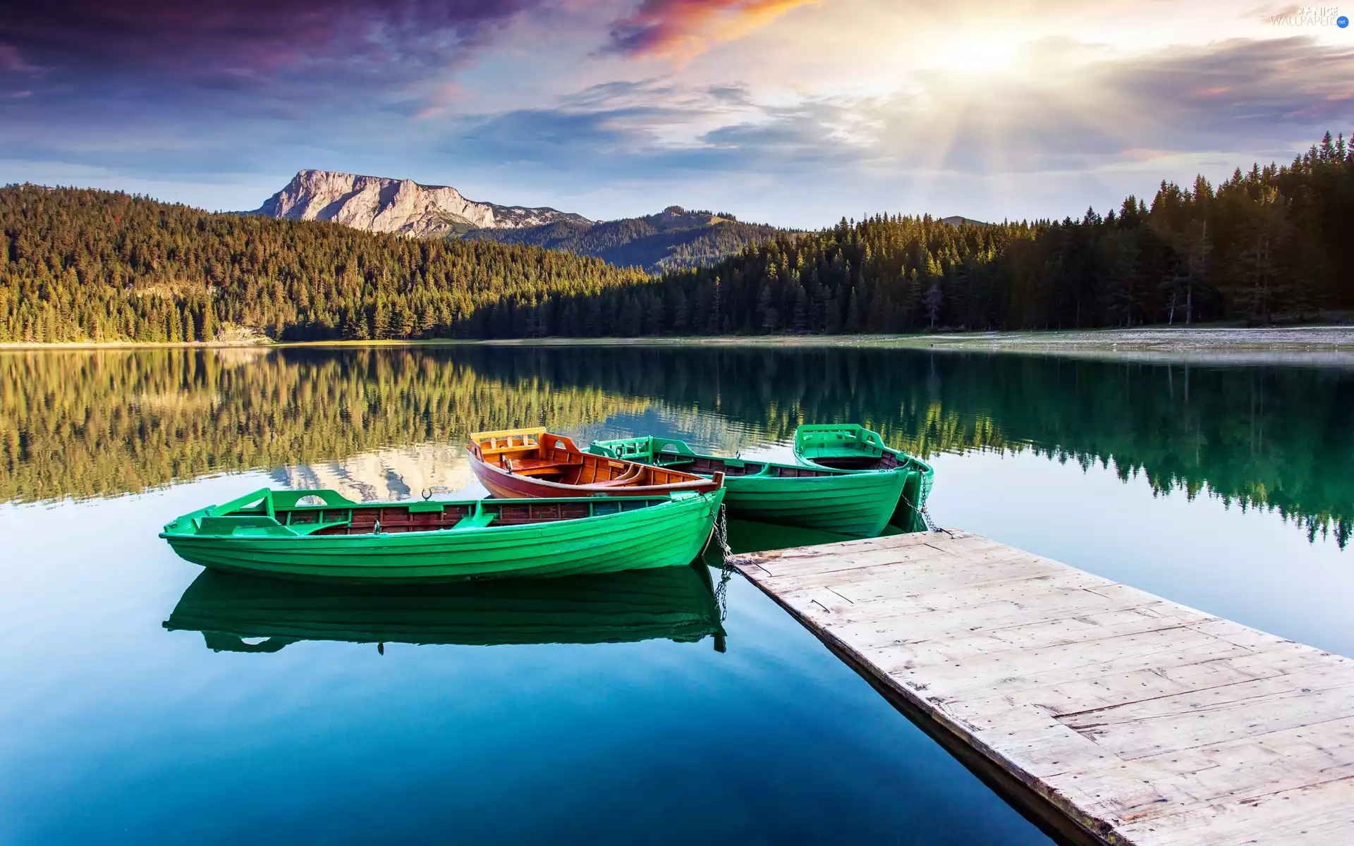 Mountains, lake, rays, sun, woods, boats
